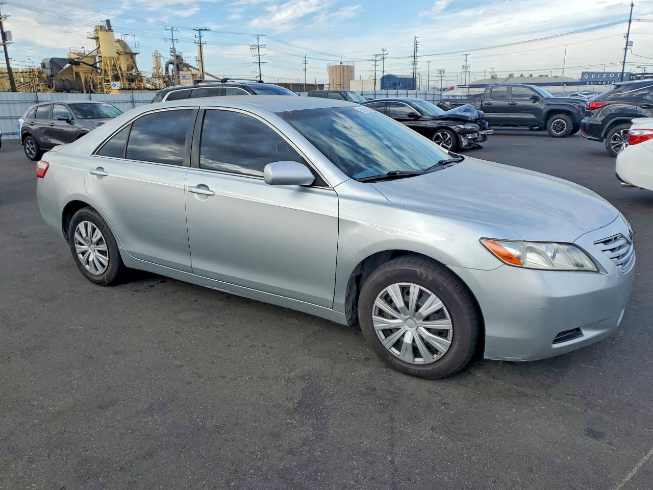2007 Toyota Camry Le Silver vin: JTNBE46K273067147