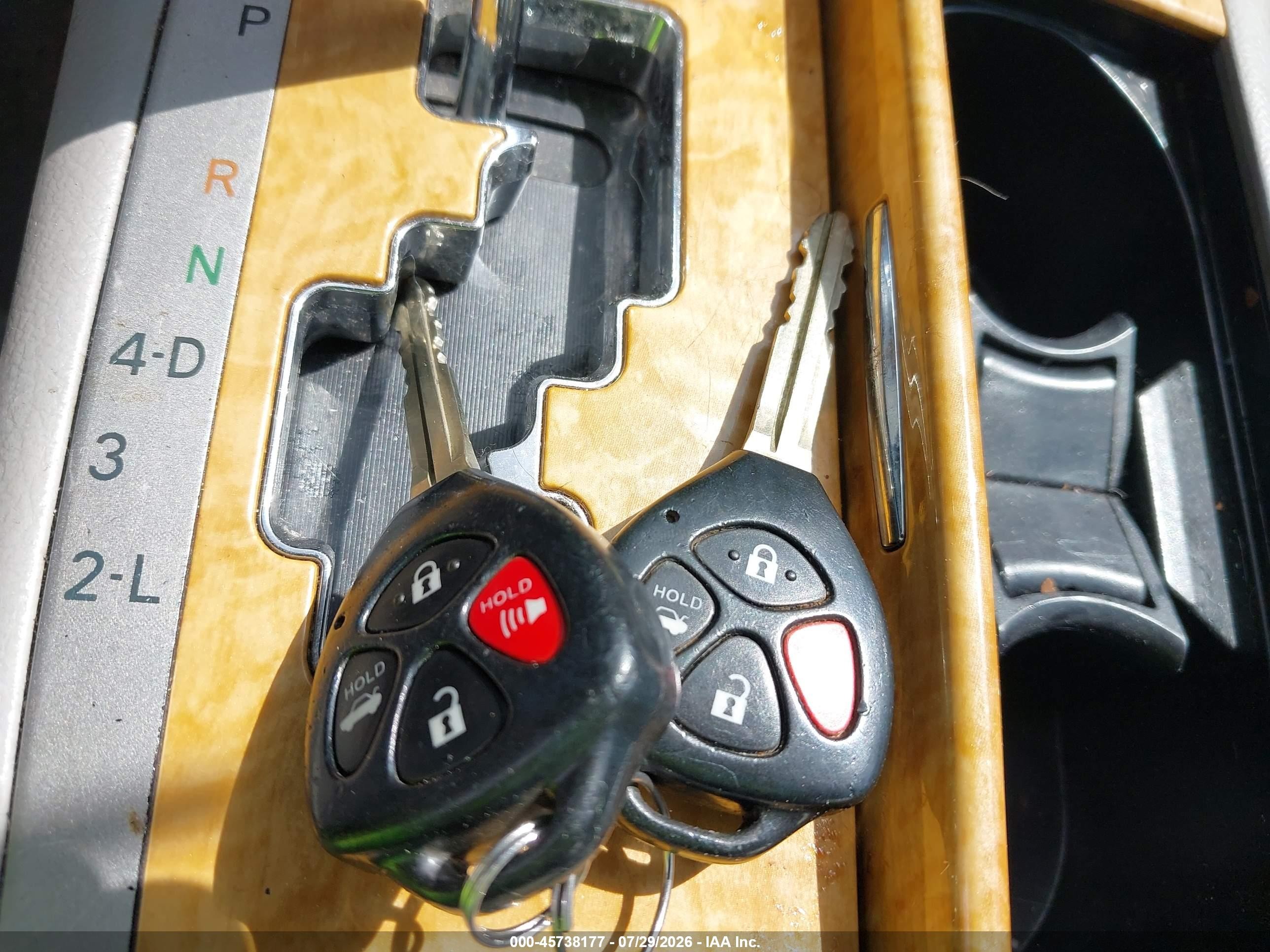 2007 Toyota Camry Xle Серебряный vin: JTNBE46K273113978