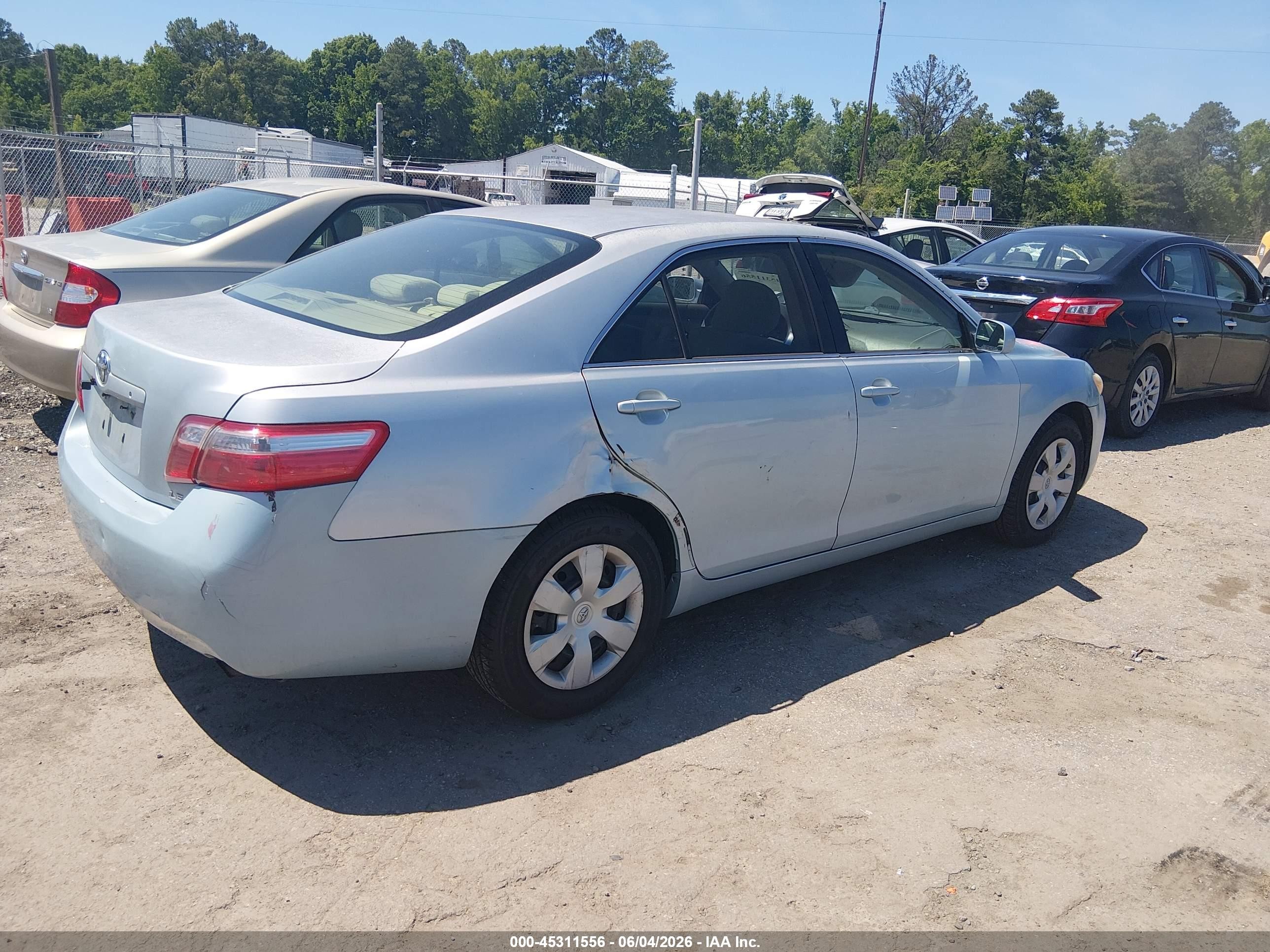 2007 Toyota Camry Le Light Blue vin: JTNBE46K373022993