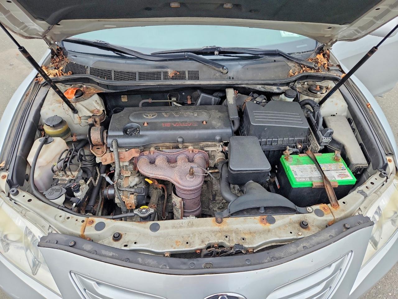 2007 Toyota Camry Le Gray vin: JTNBE46K373071529