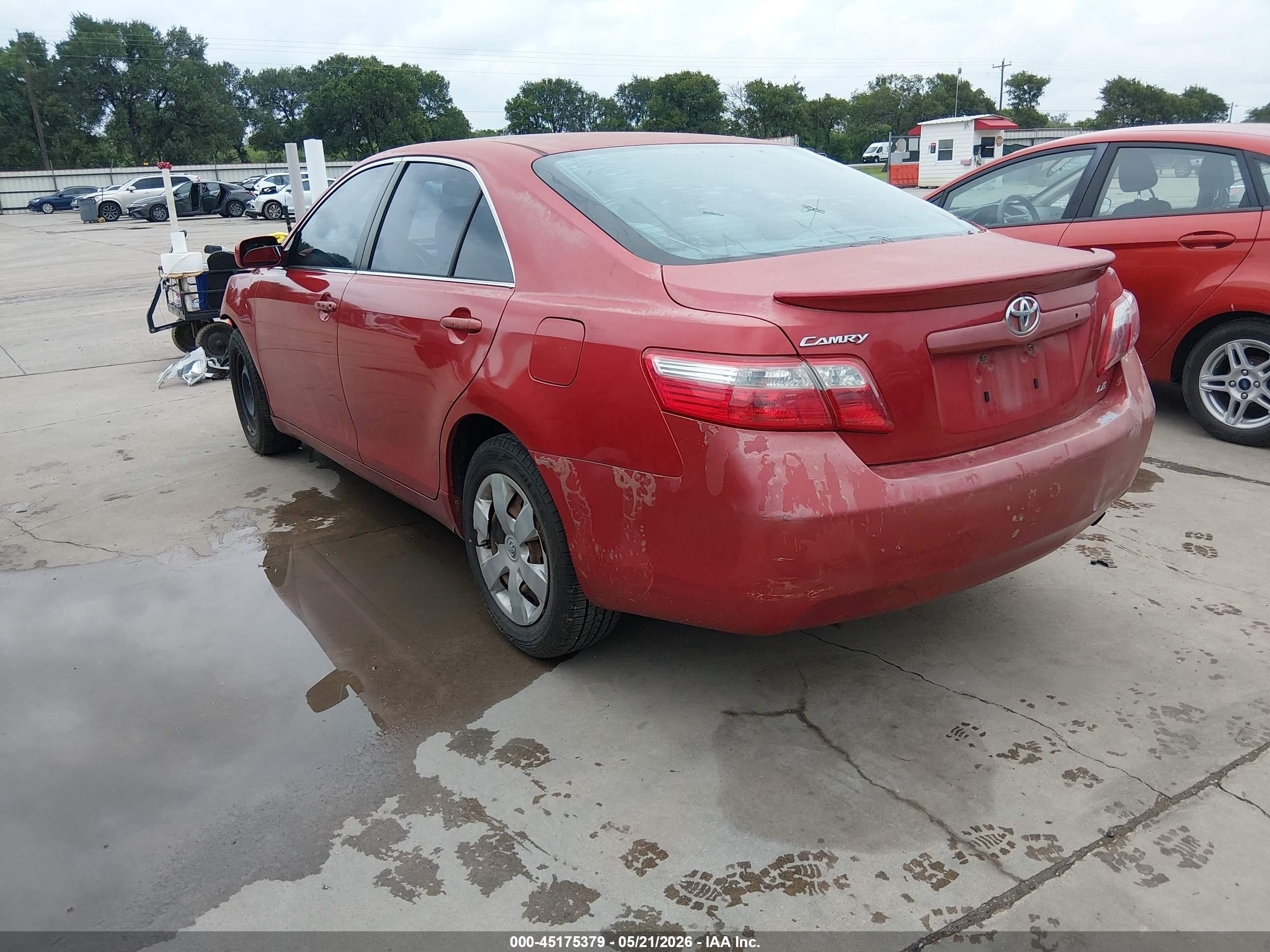 2007 Toyota Camry Le Red vin: JTNBE46K373103797