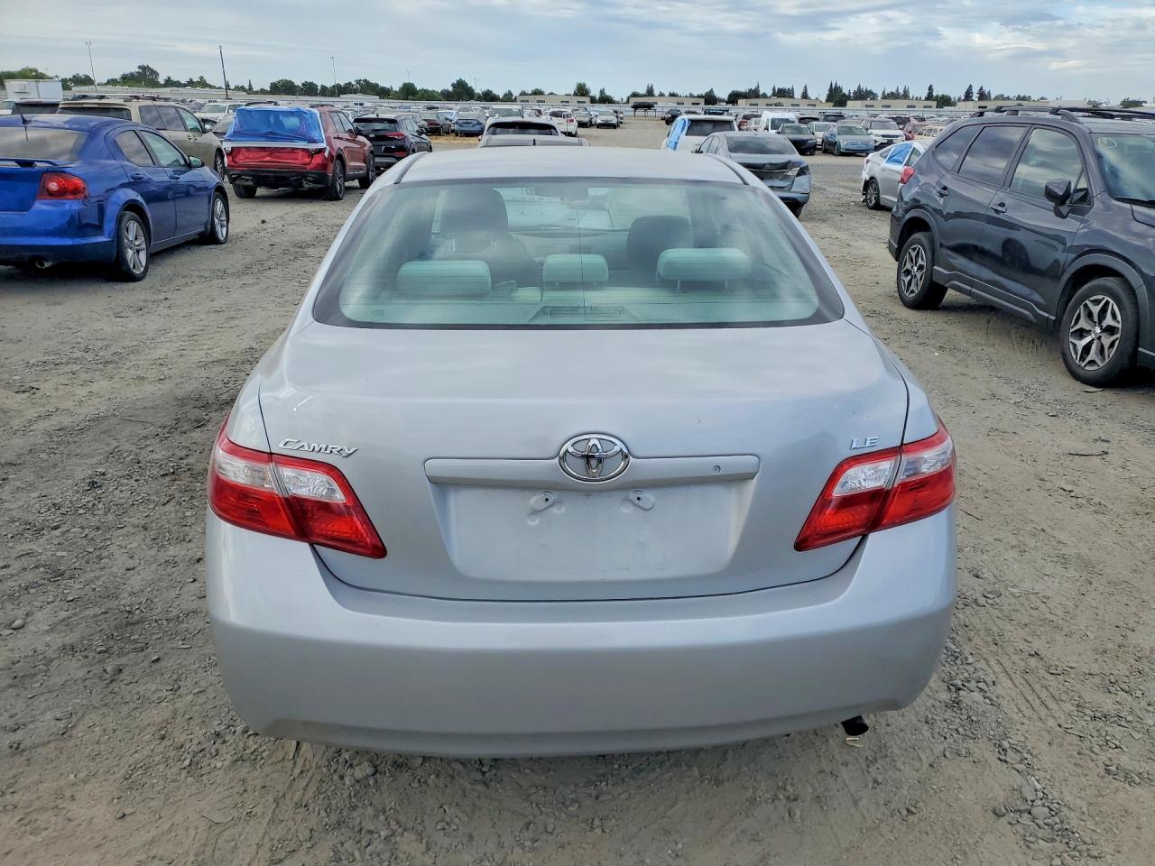 2009 Toyota Camry Le Silver vin: JTNBE46K393189230