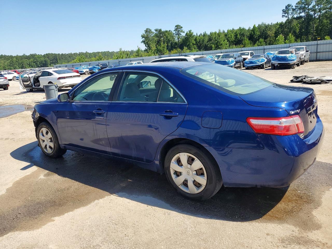 2007 Toyota Camry Le Blue vin: JTNBE46K473008360