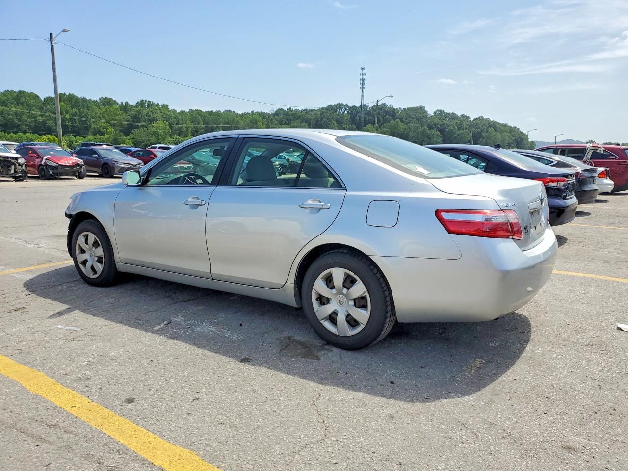 2007 Toyota Camry Le Silver vin: JTNBE46K473050883