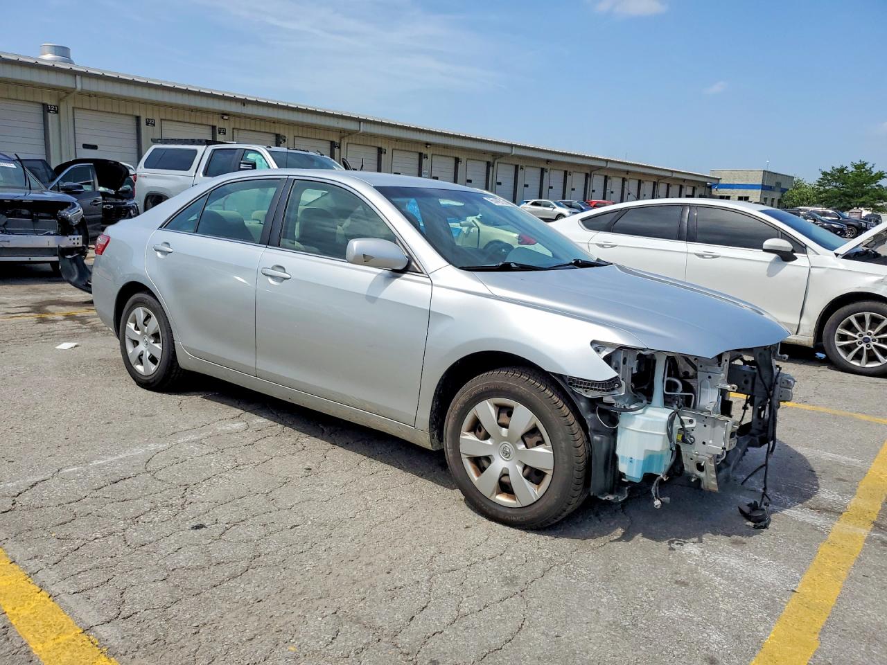 2007 Toyota Camry Le Silver vin: JTNBE46K473050883