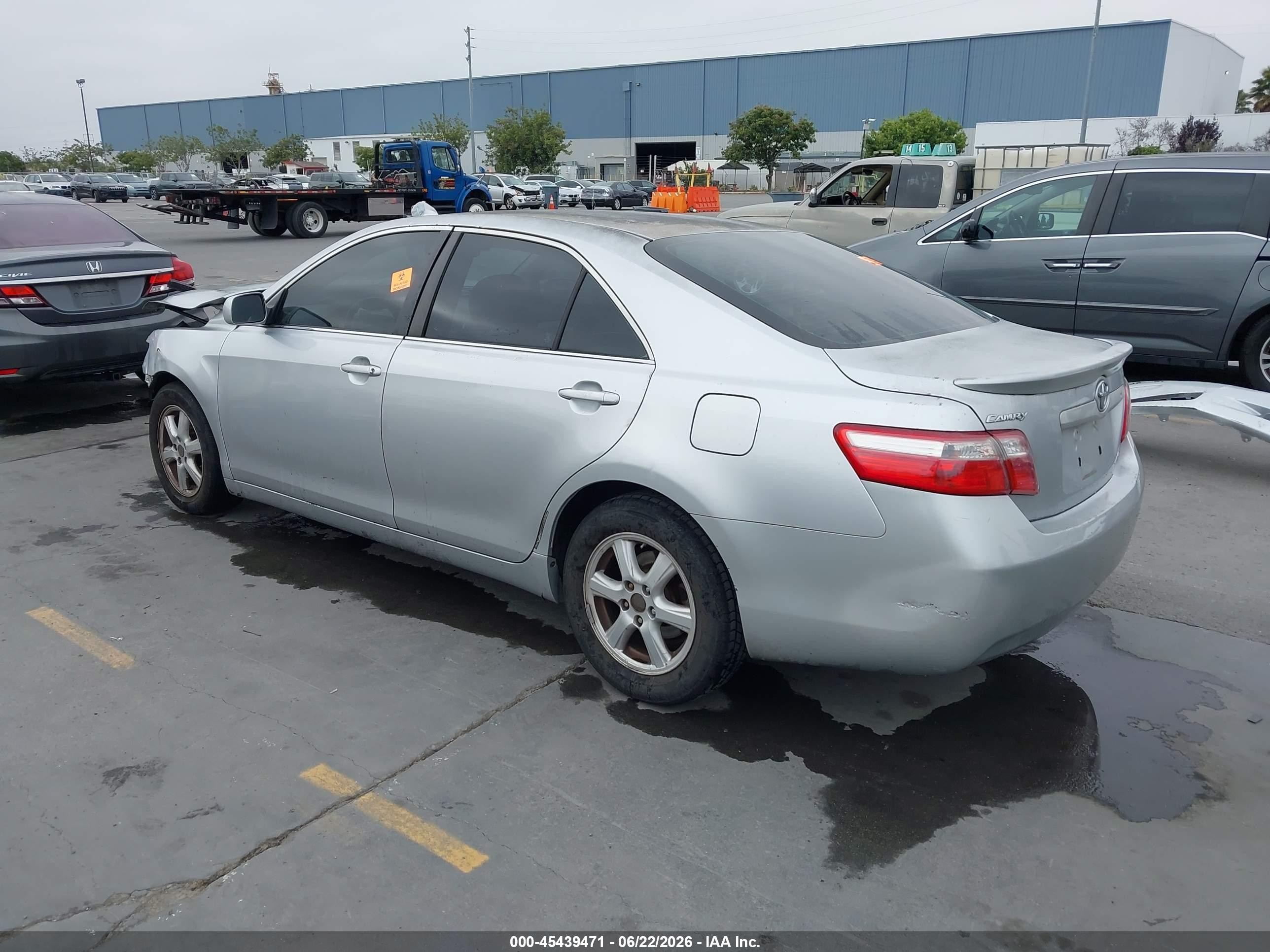 2007 Toyota Camry Le Silver vin: JTNBE46K473054271