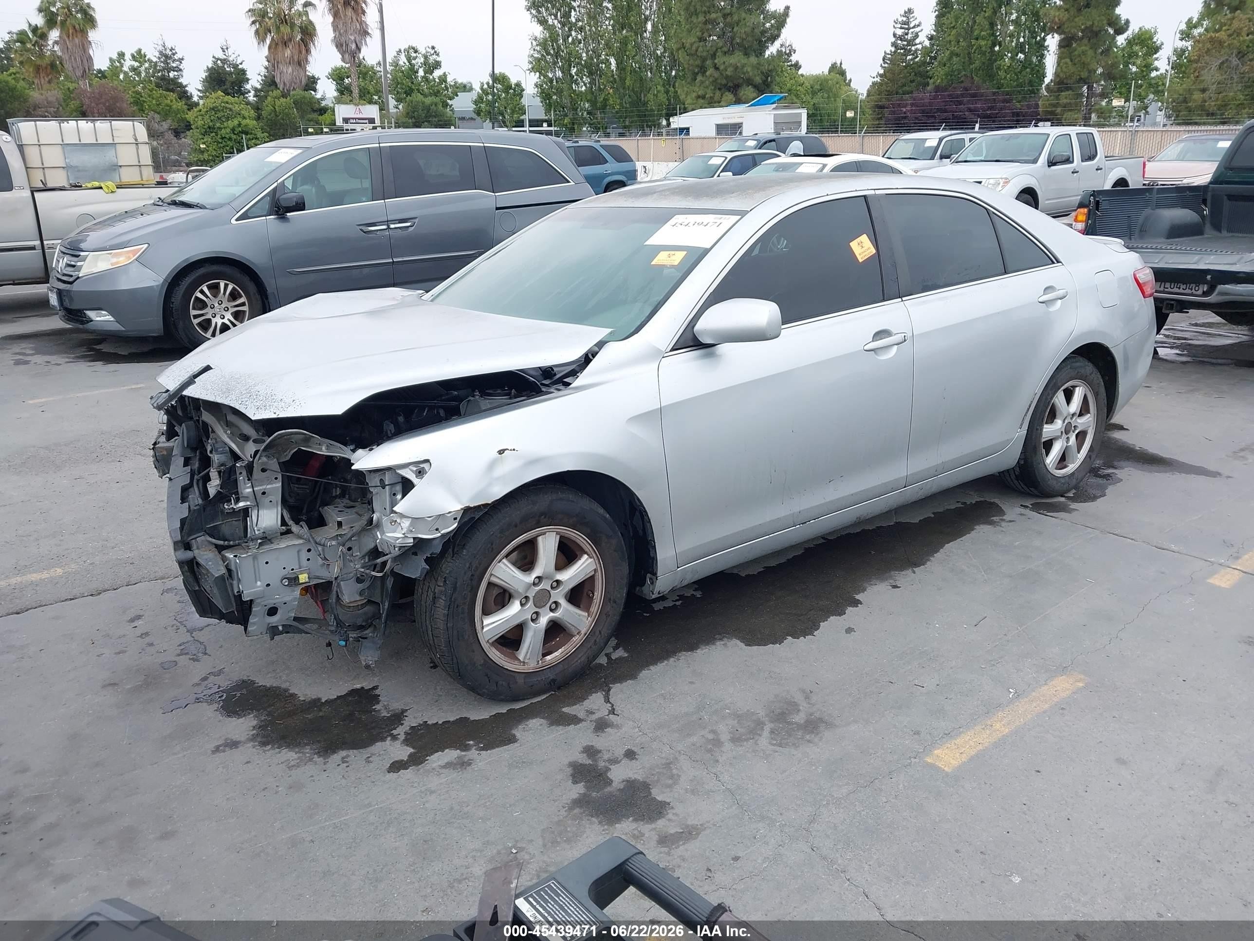 2007 Toyota Camry Le Silver vin: JTNBE46K473054271