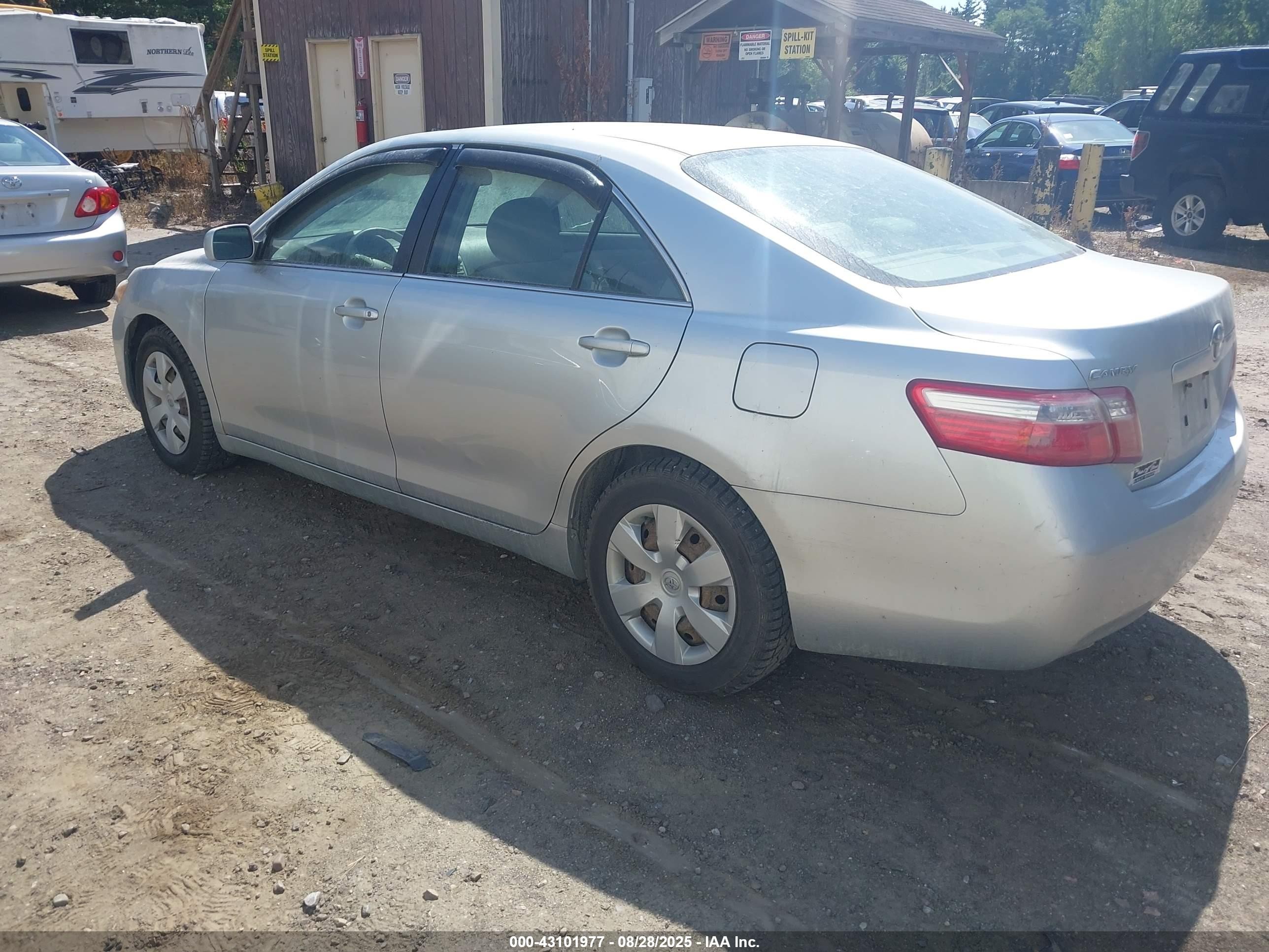 2007 Toyota Camry Le Silver vin: JTNBE46K473066890