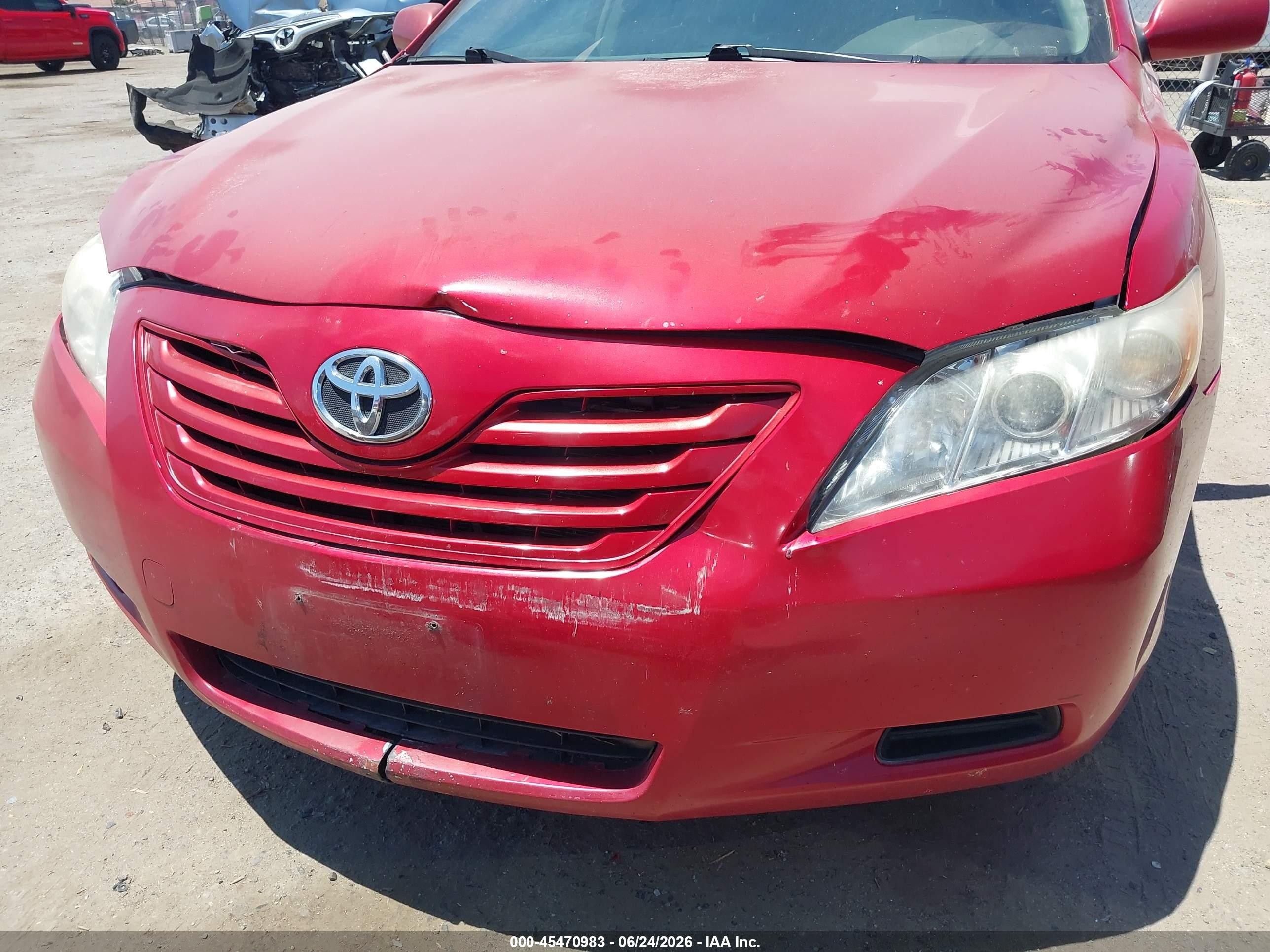 2007 Toyota Camry Le Red vin: JTNBE46K473075993