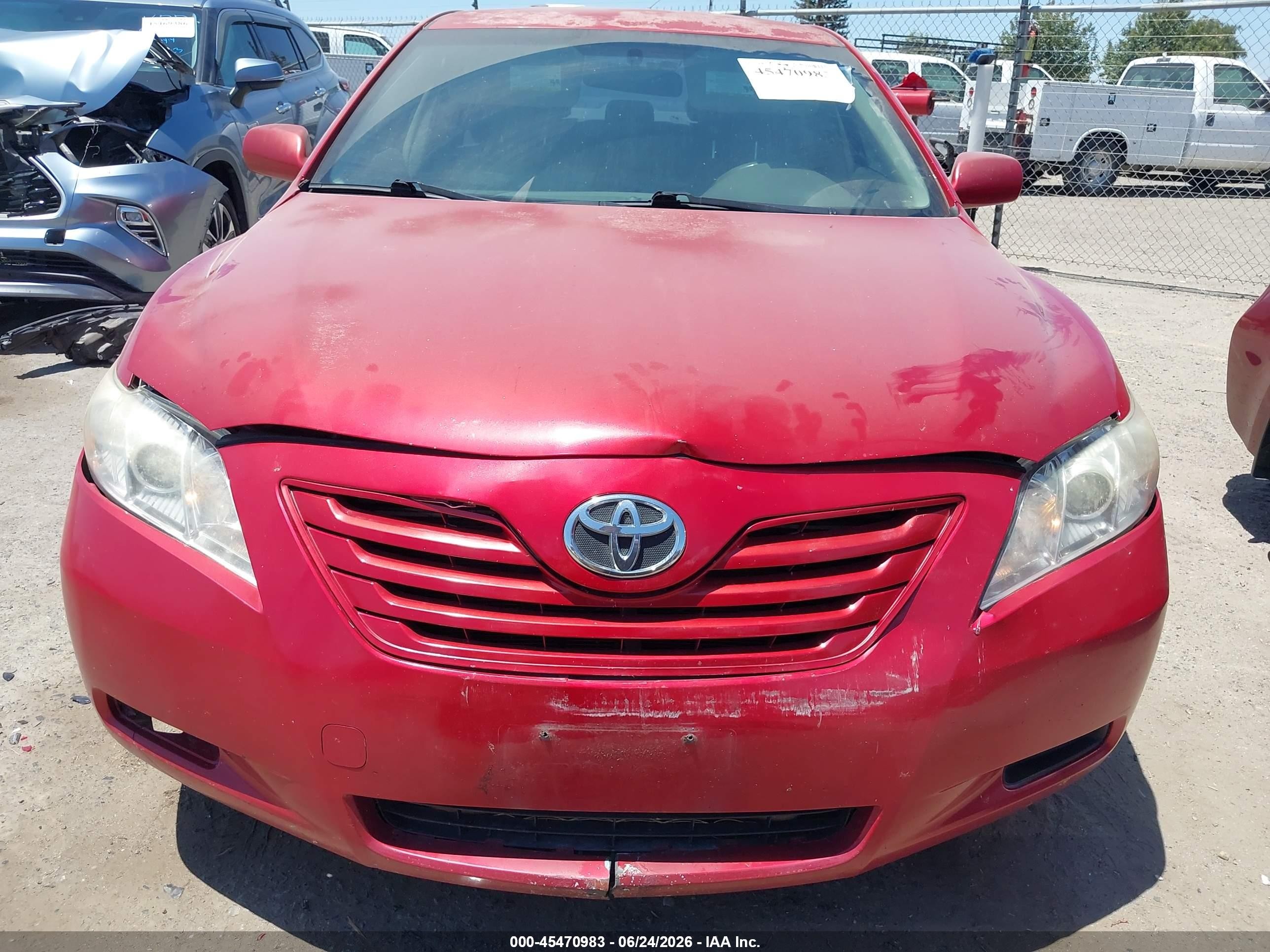2007 Toyota Camry Le Red vin: JTNBE46K473075993