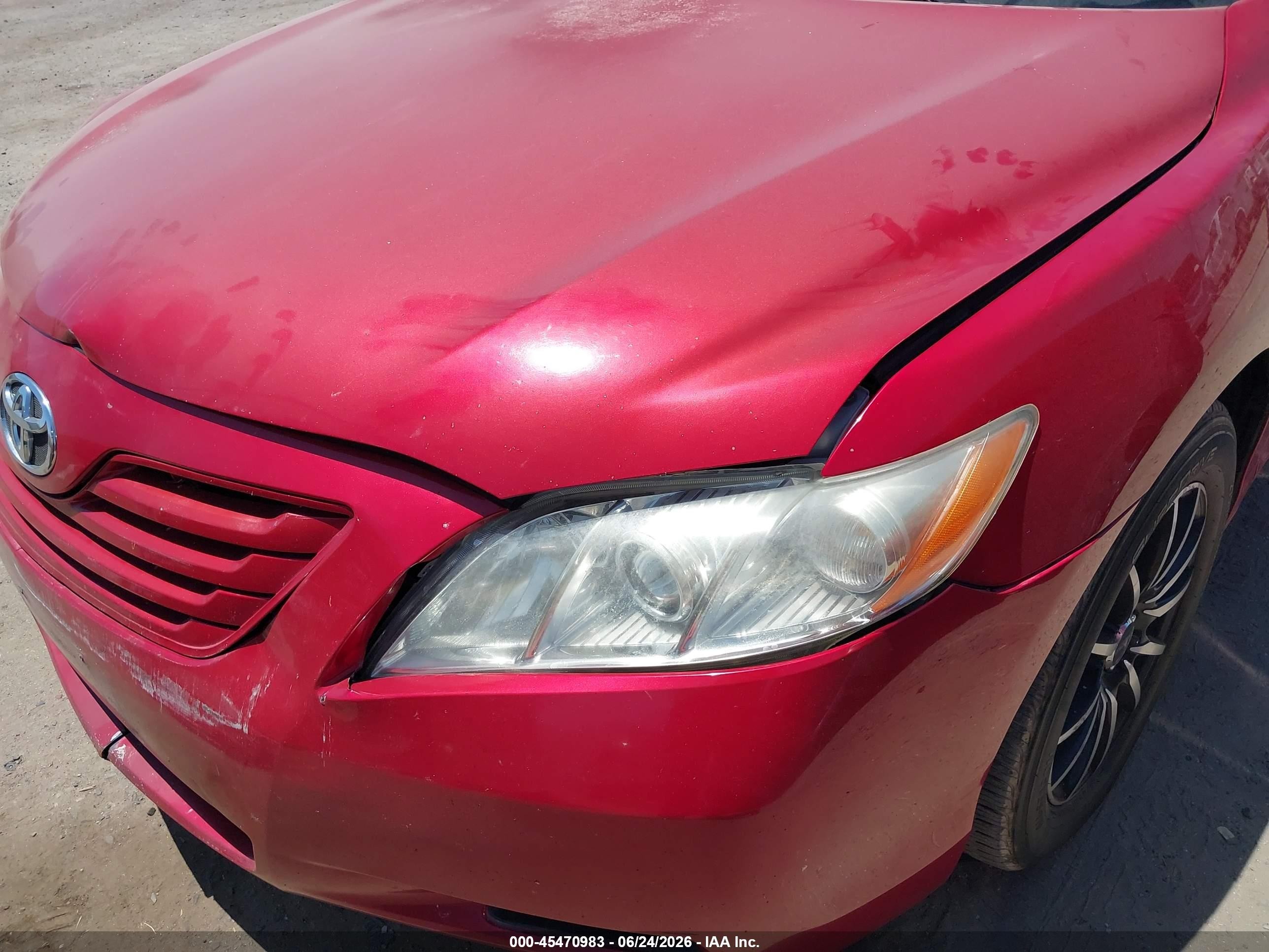 2007 Toyota Camry Le Red vin: JTNBE46K473075993