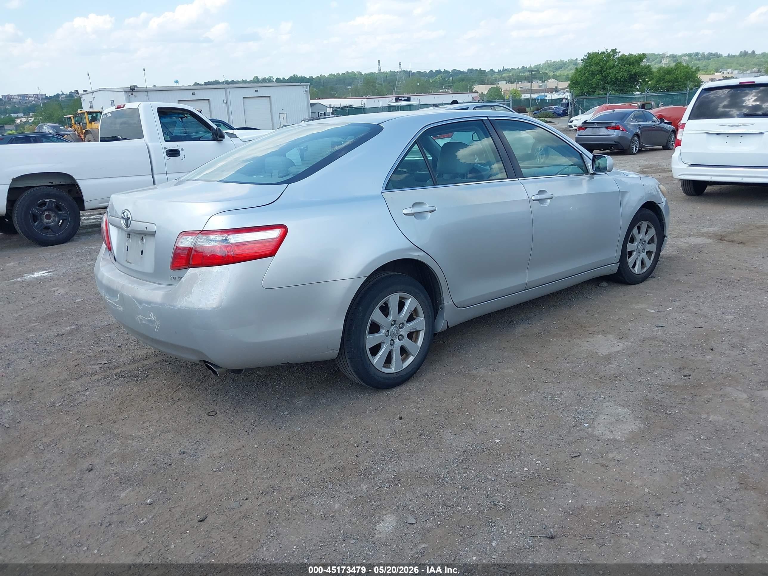 2007 Toyota Camry Xle Silver vin: JTNBE46K473077484