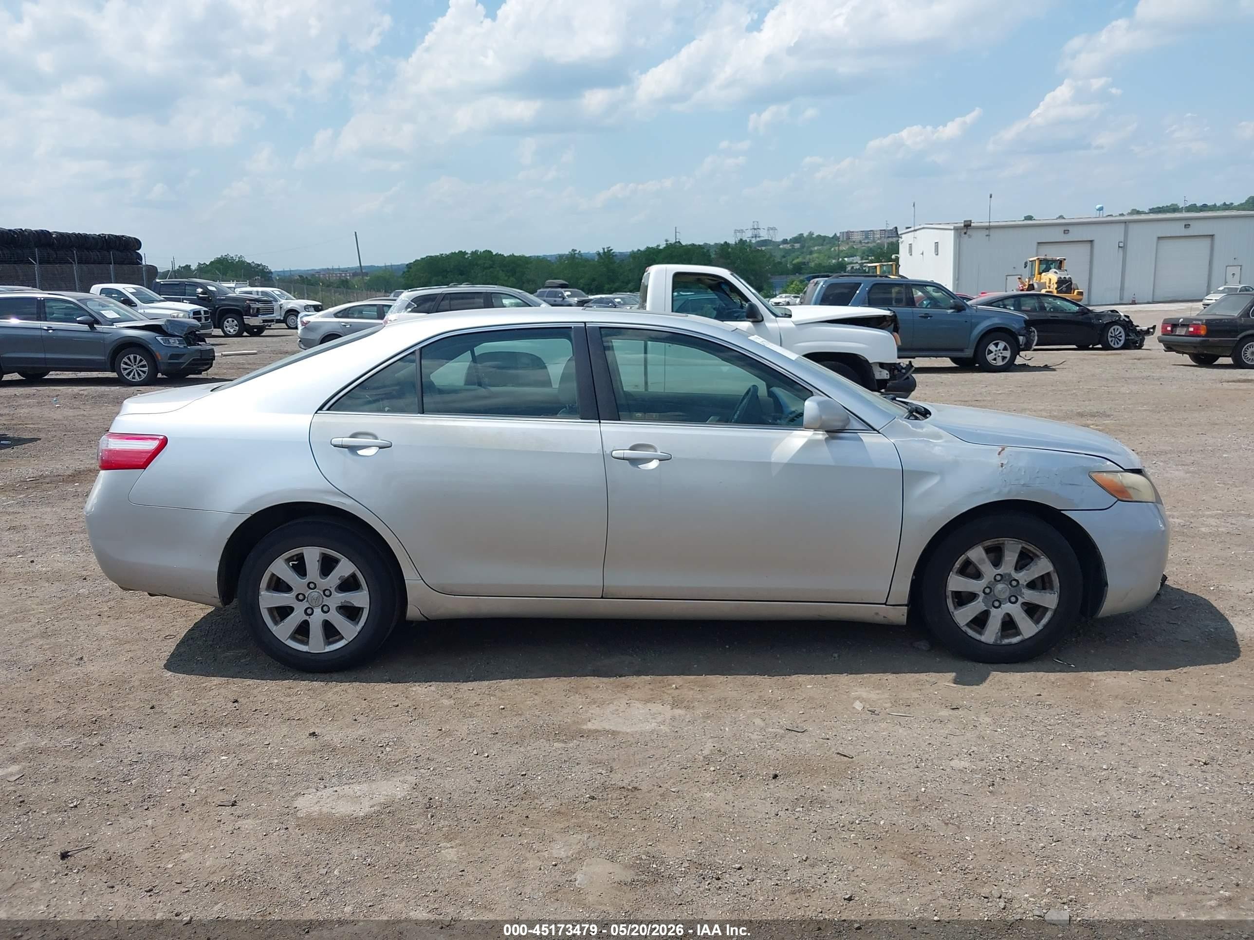 2007 Toyota Camry Xle Silver vin: JTNBE46K473077484