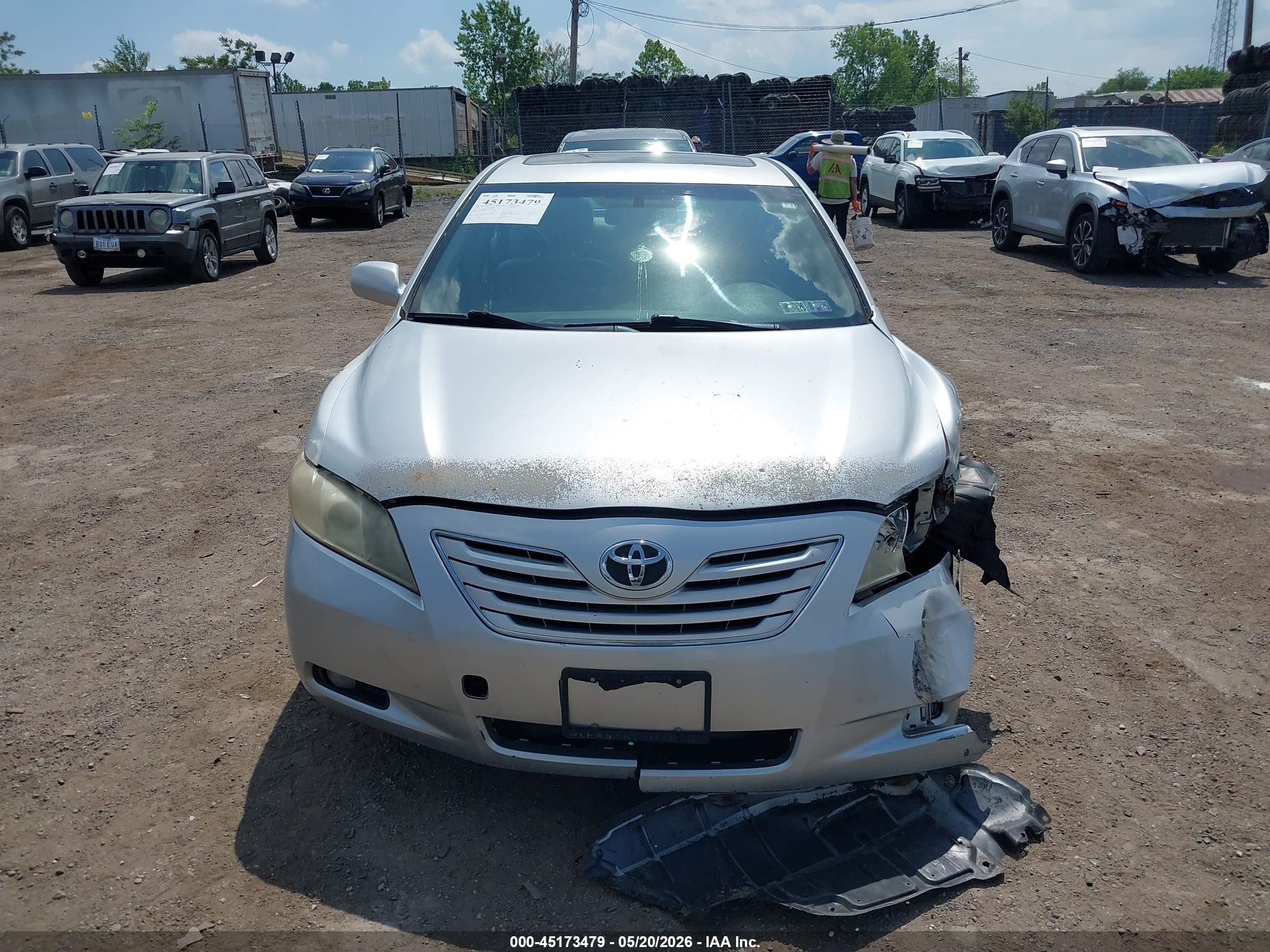 2007 Toyota Camry Xle Silver vin: JTNBE46K473077484