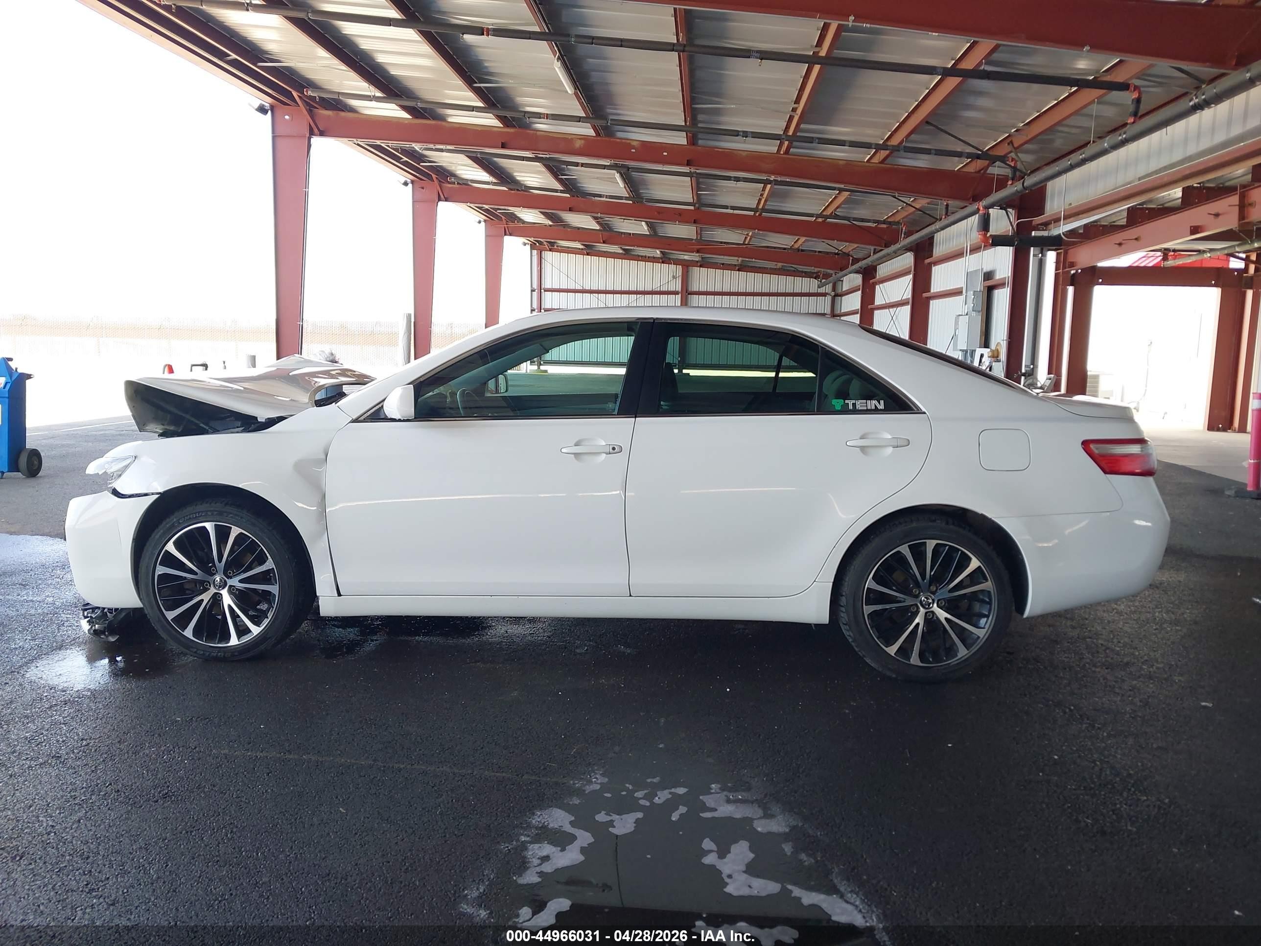 2007 Toyota Camry Ce White vin: JTNBE46K473086749