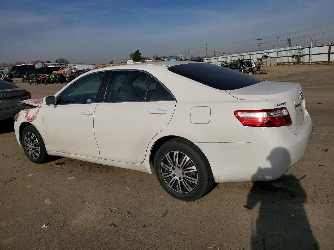 2007 Toyota Camry Ce White vin: JTNBE46K473088016