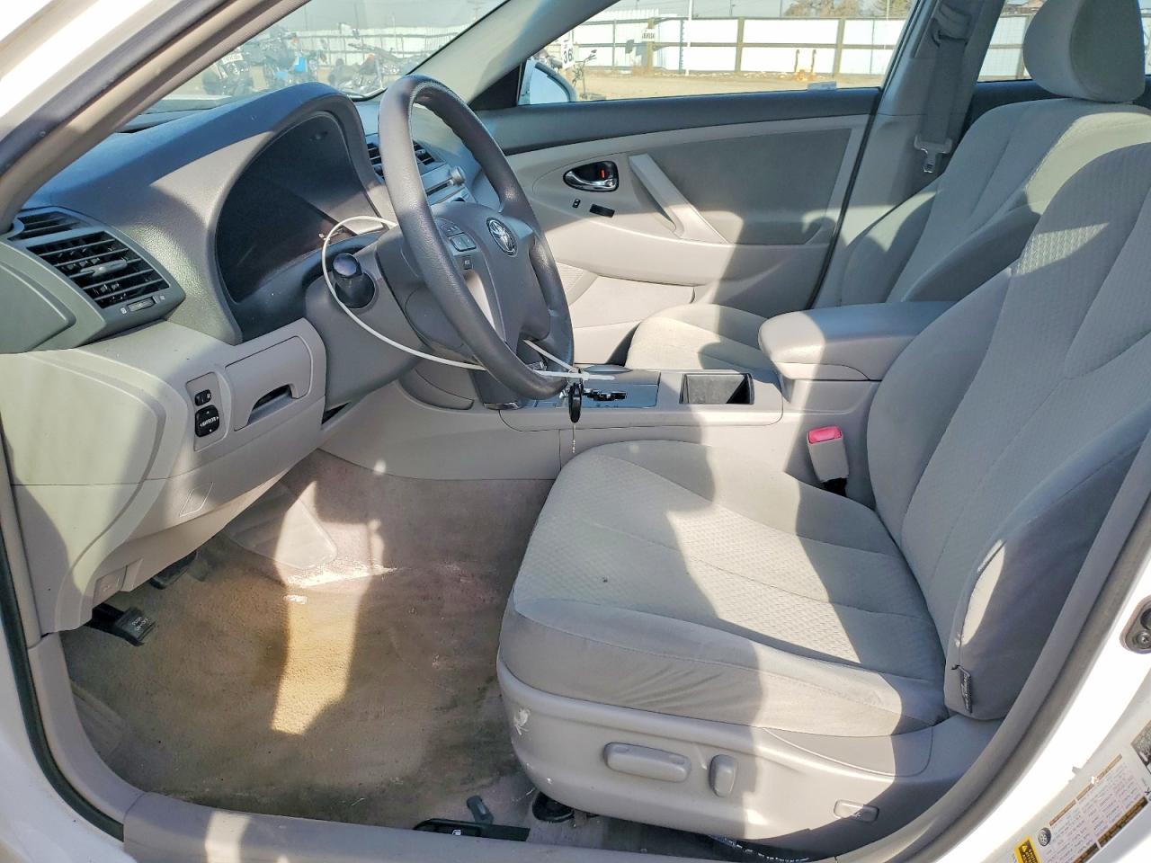 2007 Toyota Camry Ce White vin: JTNBE46K473088016