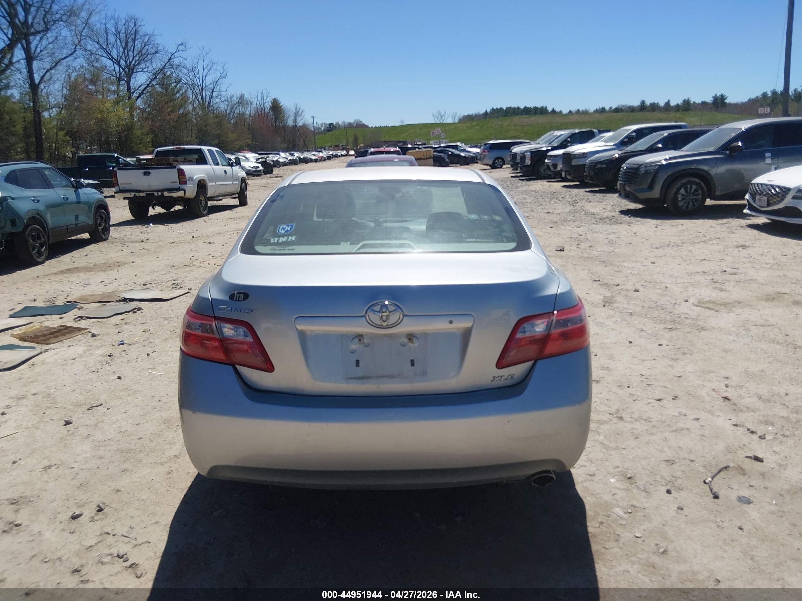 2007 Toyota Camry Xle Silver vin: JTNBE46K473094849