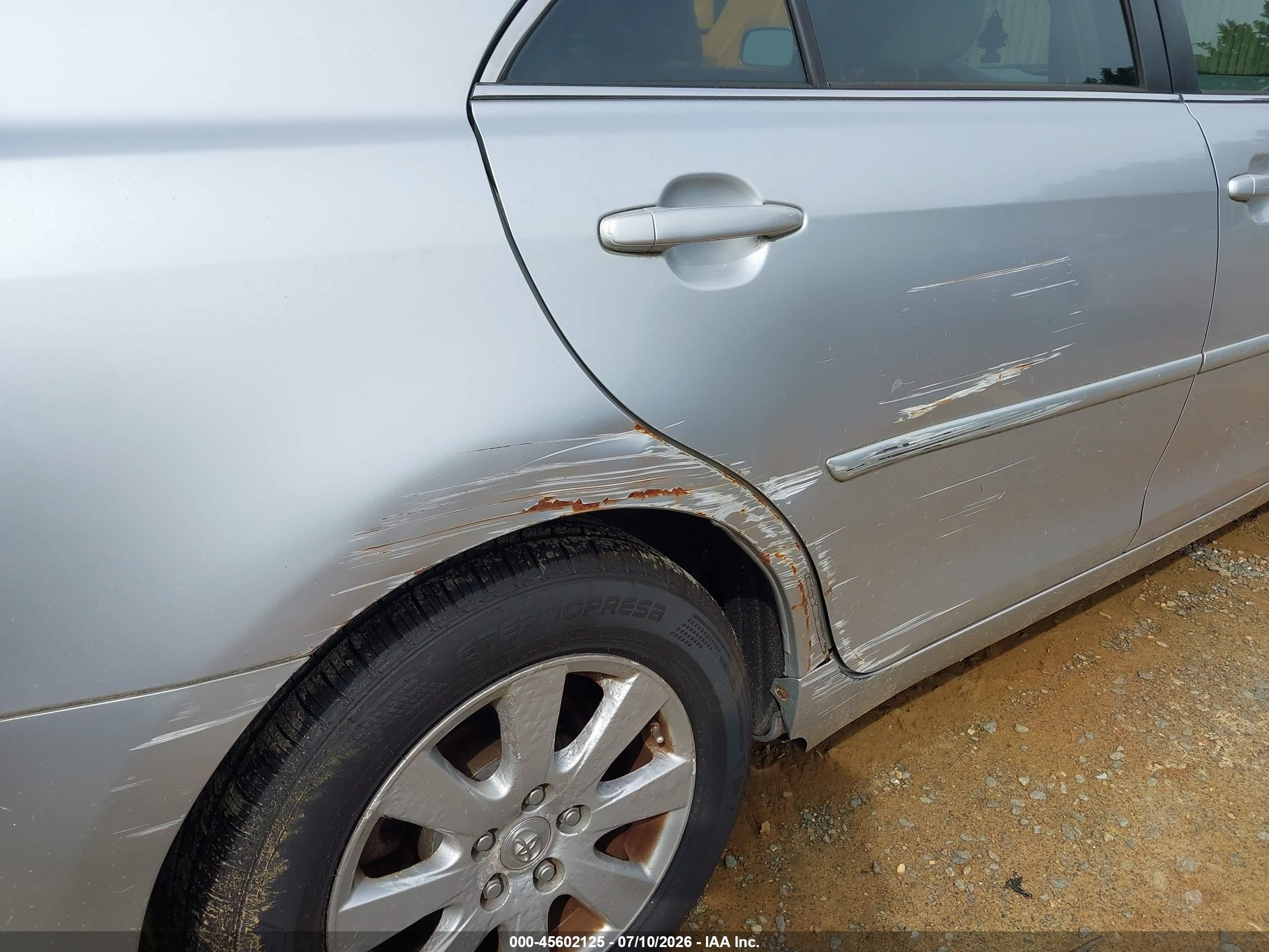 2007 Toyota Camry Xle Silver vin: JTNBE46K473111150