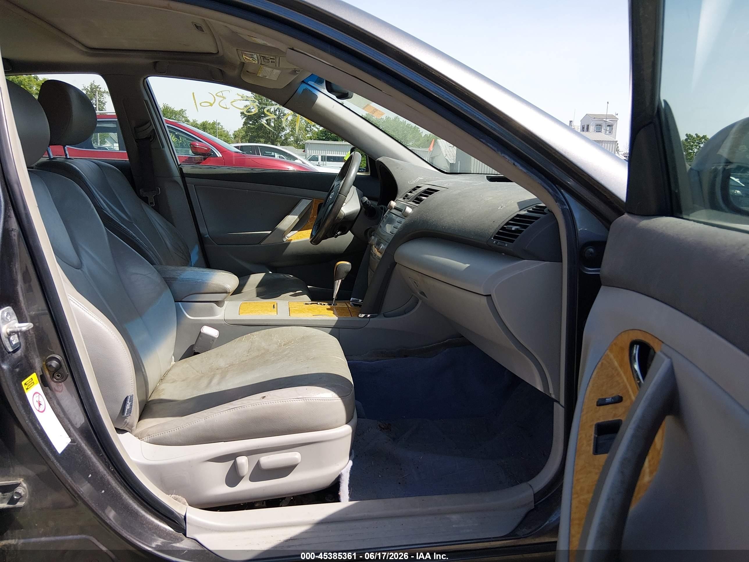 2007 Toyota Camry Xle Gray vin: JTNBE46K573040654