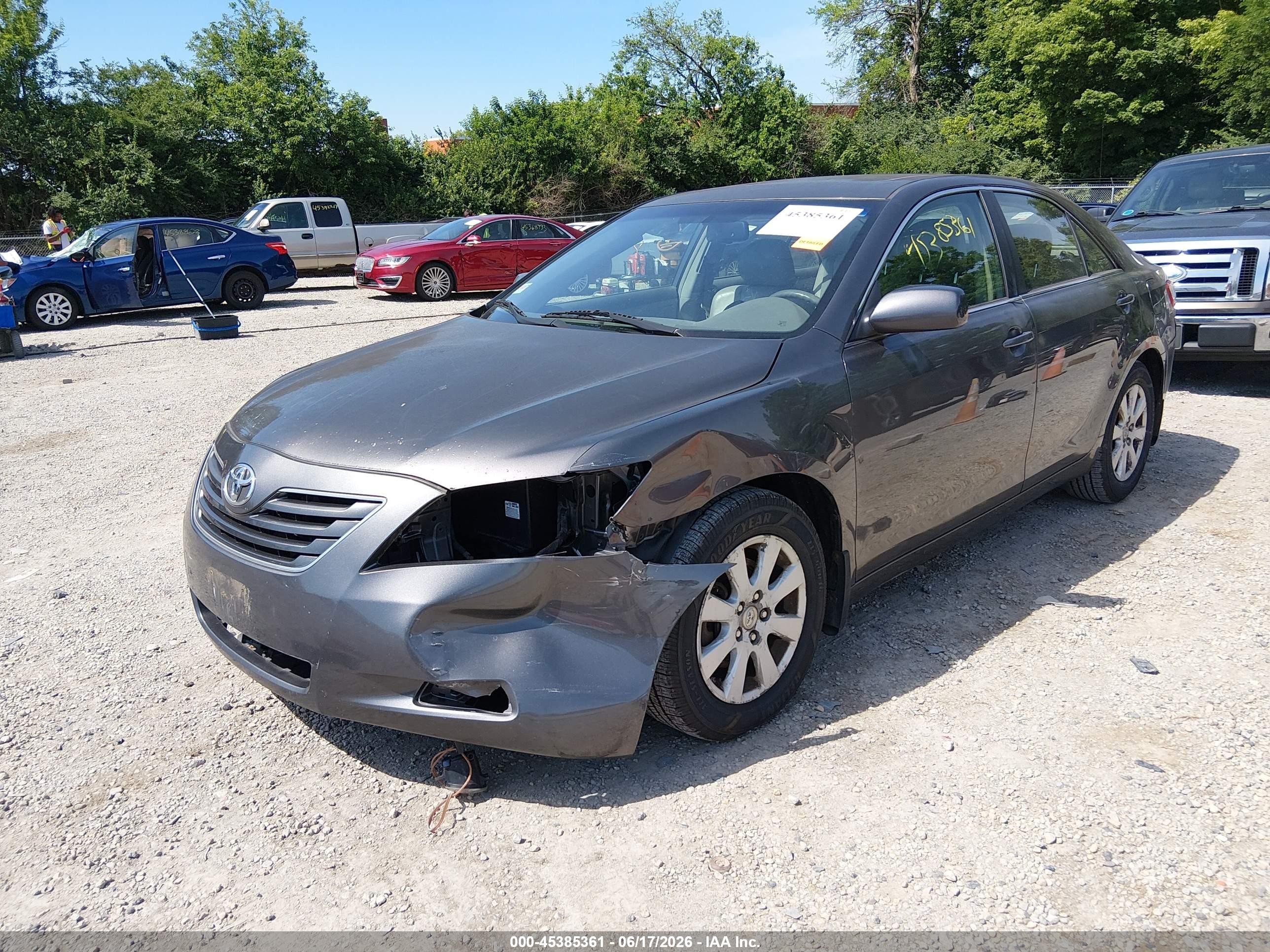 2007 Toyota Camry Xle Gray vin: JTNBE46K573040654