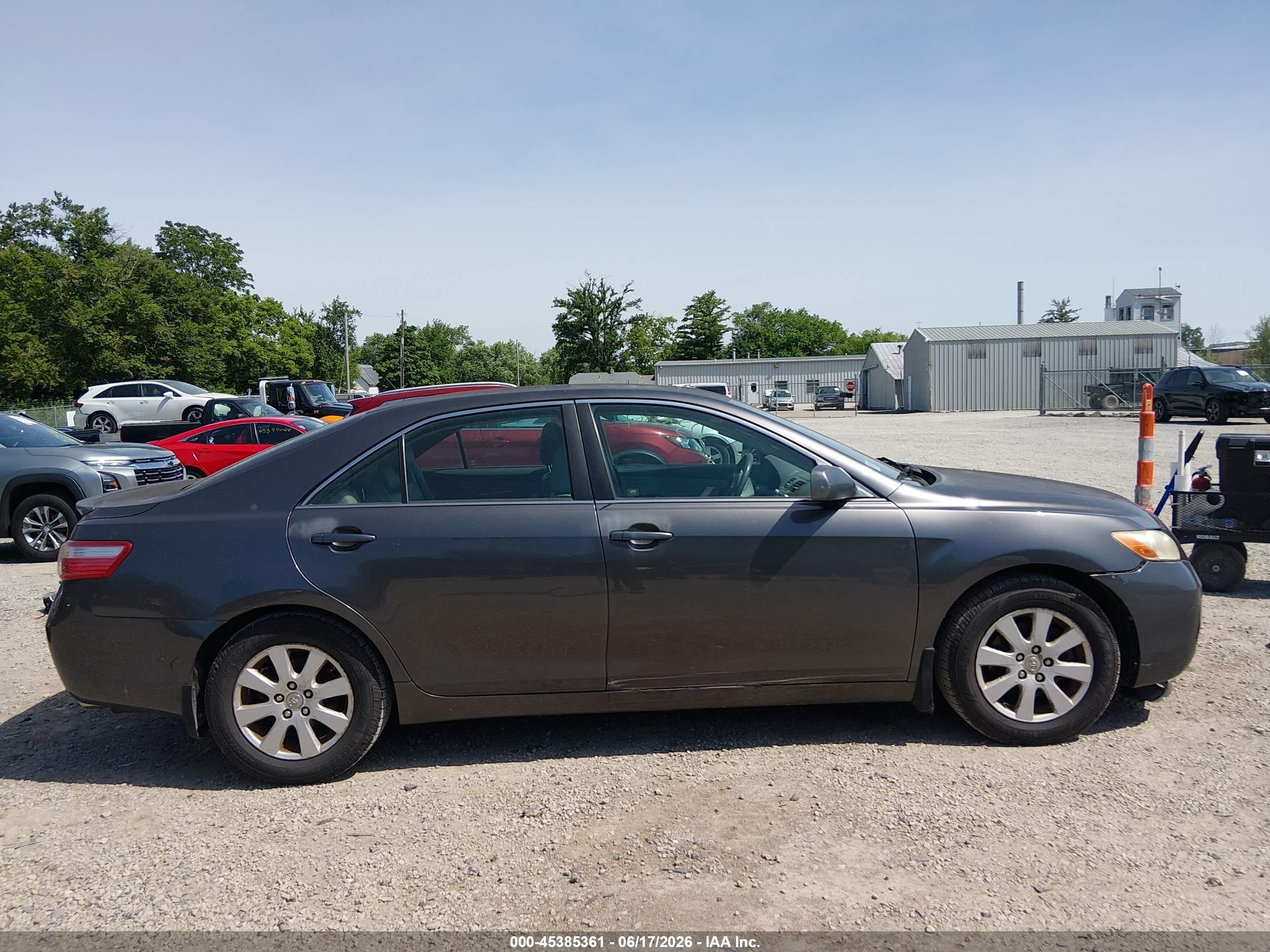 2007 Toyota Camry Xle Gray vin: JTNBE46K573040654