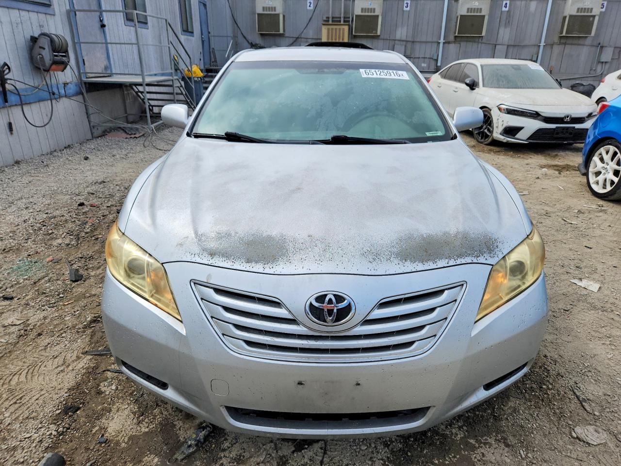 2007 Toyota Camry Le Серебряный vin: JTNBE46K573041075