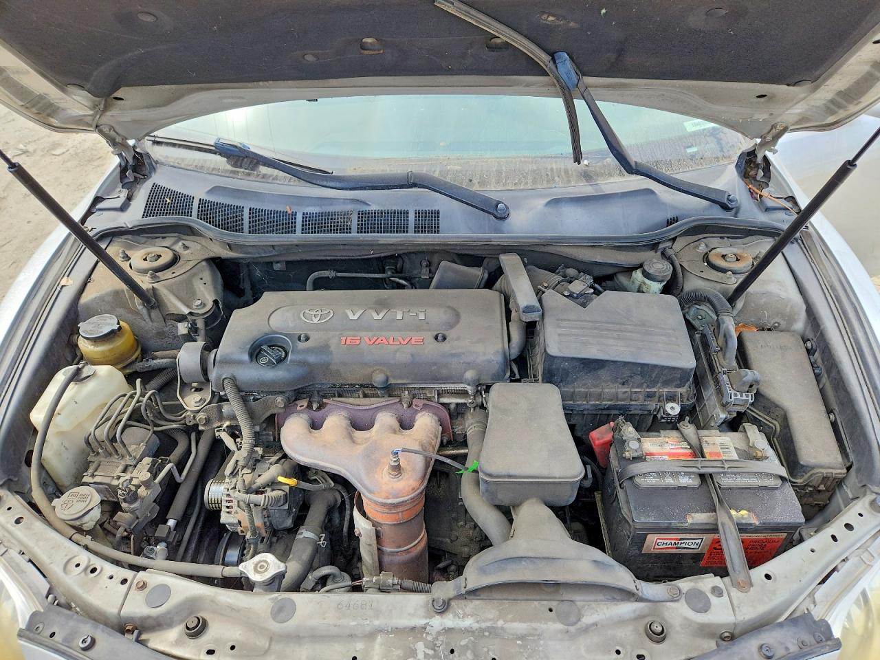 2007 Toyota Camry Le Серебряный vin: JTNBE46K573041075