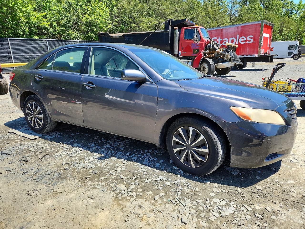 2007 Toyota Camry Le Gray vin: JTNBE46K573080121