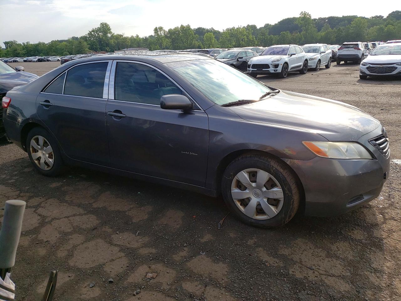 2007 Toyota Camry Le Charcoal vin: JTNBE46K573083942