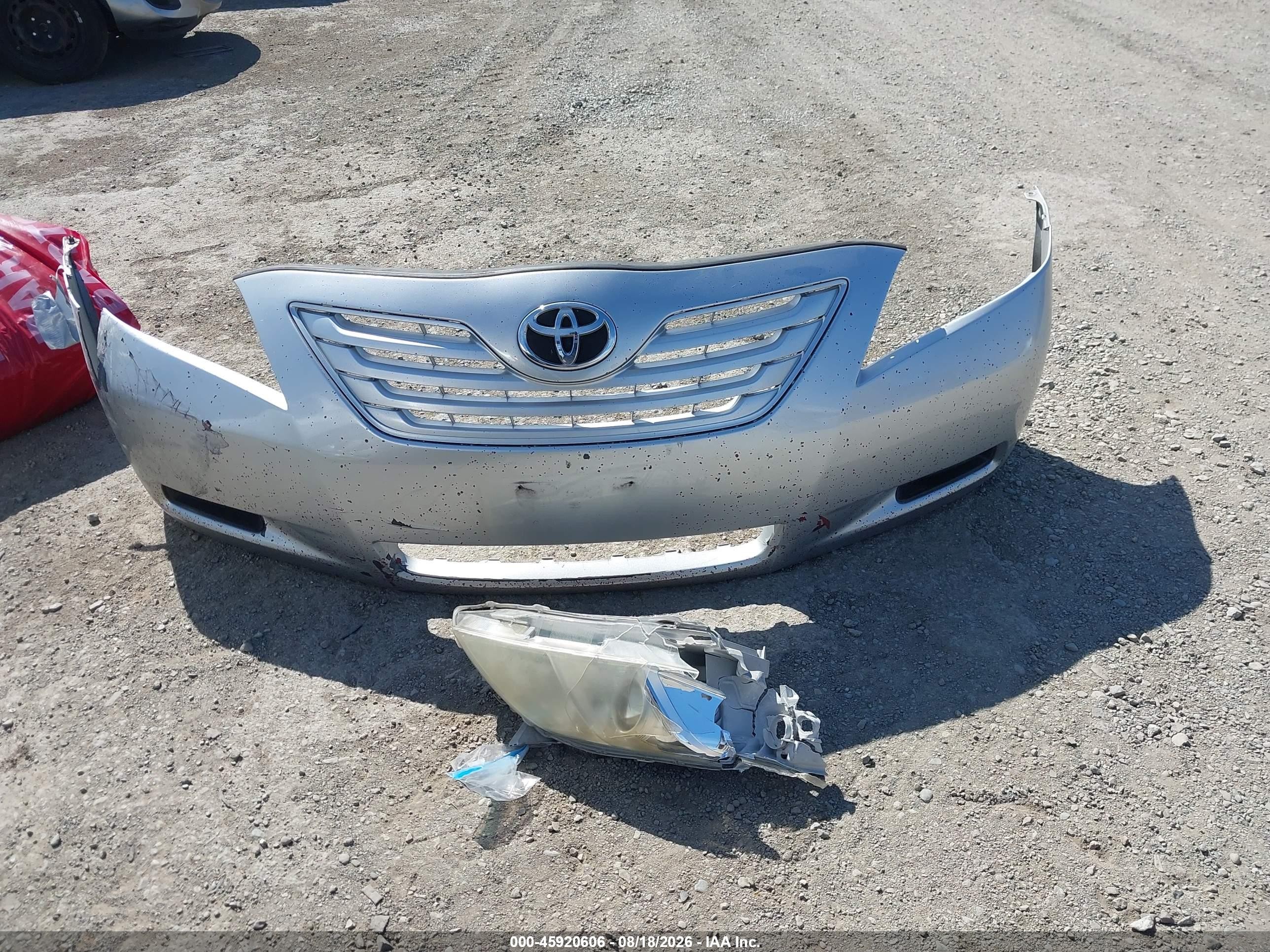 2007 Toyota Camry Le Silver vin: JTNBE46K573104191