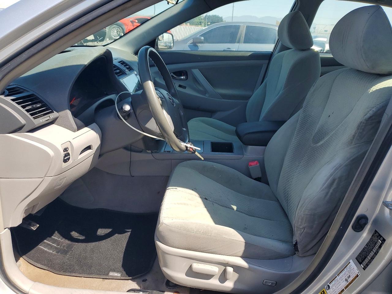 2007 Toyota Camry Le Silver vin: JTNBE46K673079219