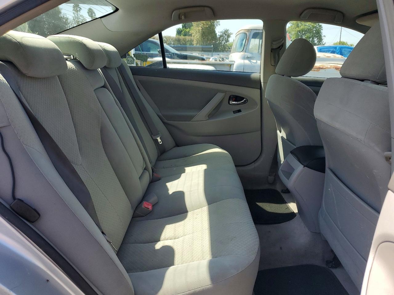 2007 Toyota Camry Le Silver vin: JTNBE46K673079219