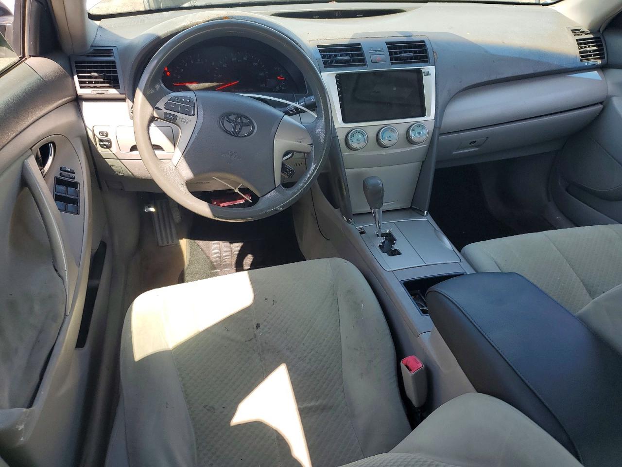2007 Toyota Camry Le Silver vin: JTNBE46K673079219