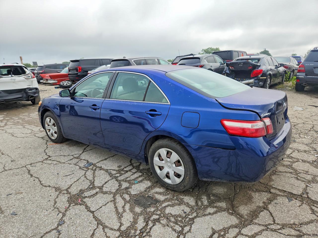 2007 Toyota Camry Le Blue vin: JTNBE46K673097672