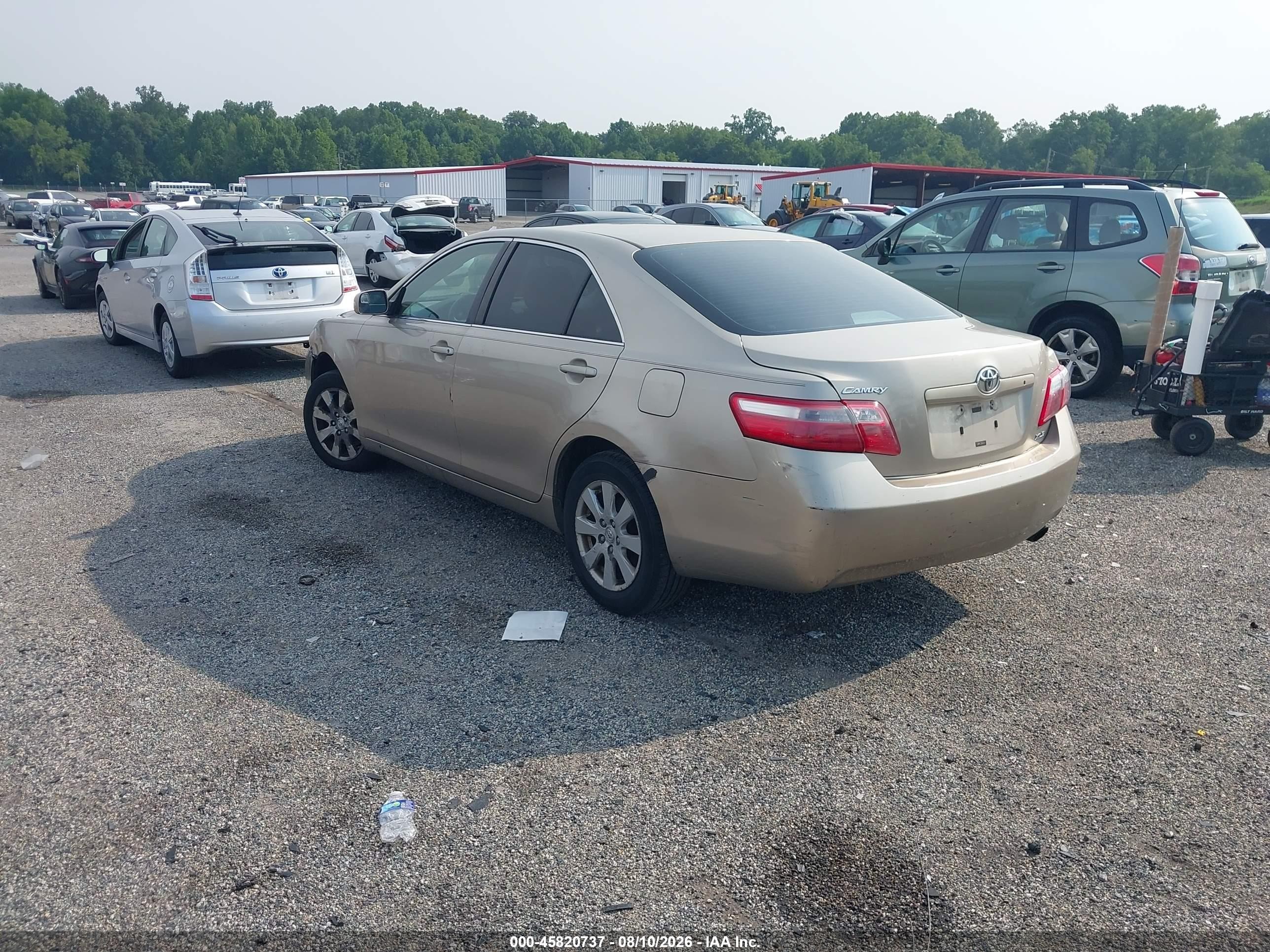 2007 Toyota Camry Xle Желто-коричневый vin: JTNBE46K673101803