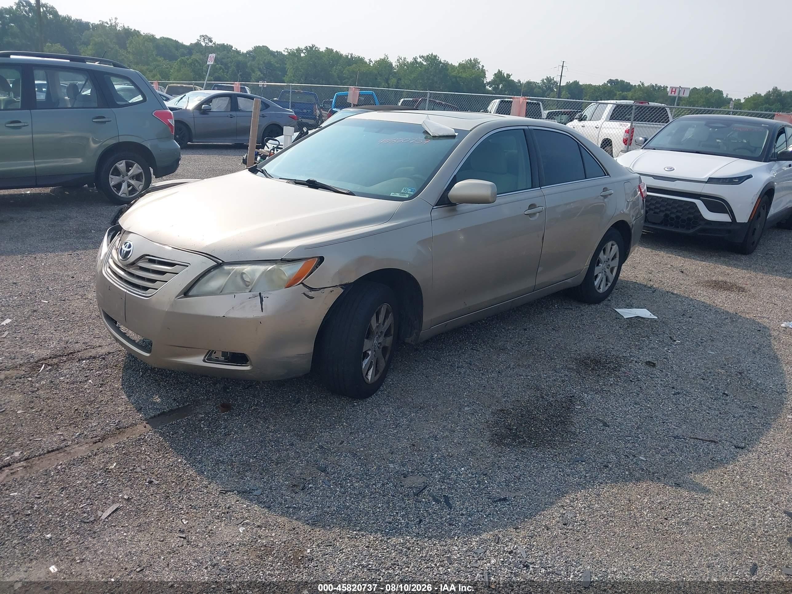 2007 Toyota Camry Xle Желто-коричневый vin: JTNBE46K673101803