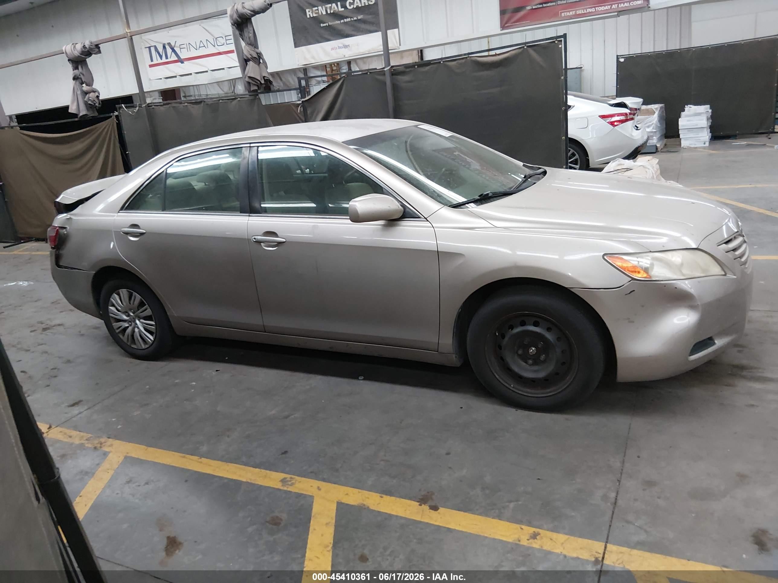 2009 Toyota Camry   Beige vin: JTNBE46K693165195