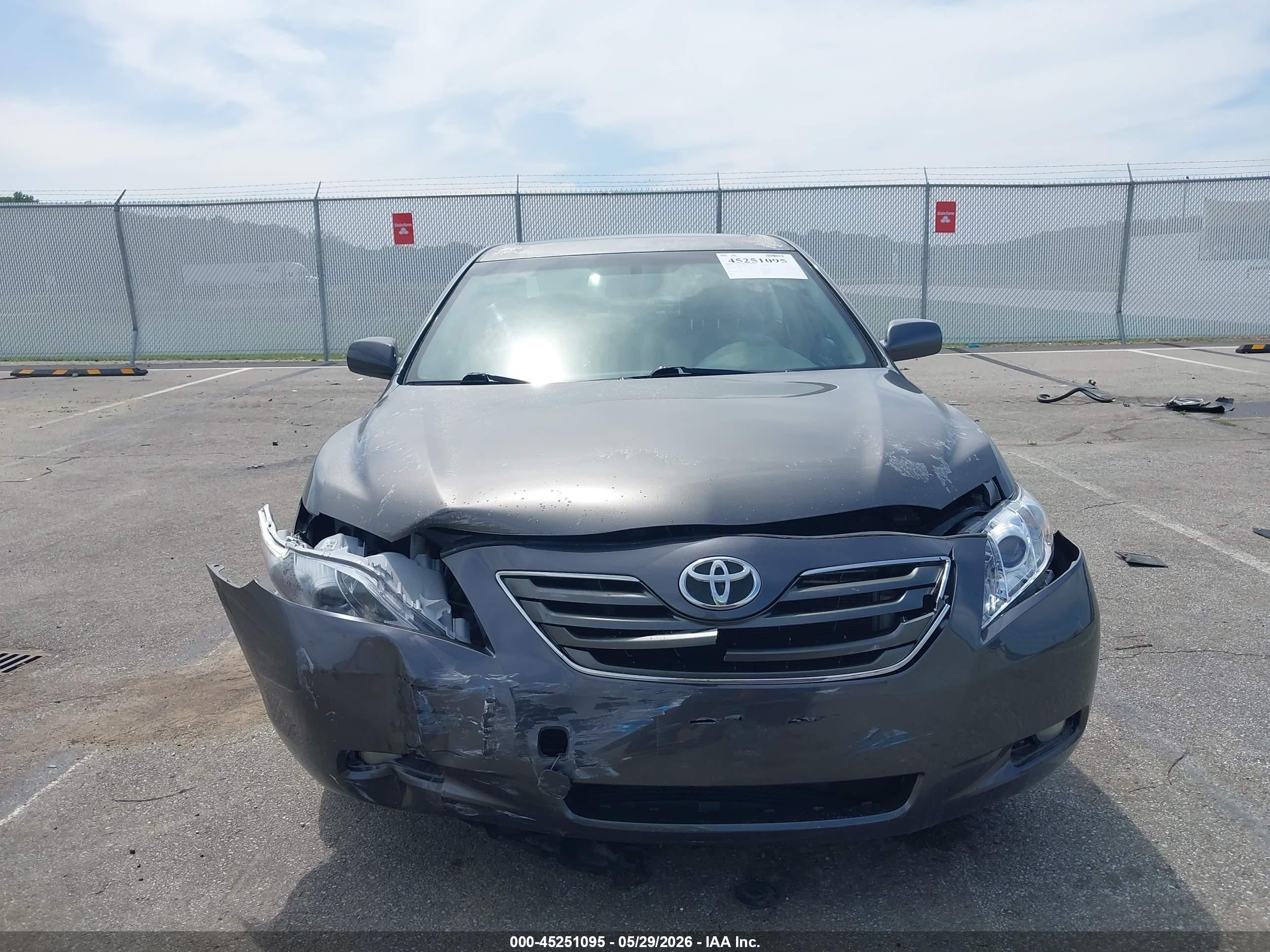 2007 Toyota Camry Xle Gray vin: JTNBE46K773038355