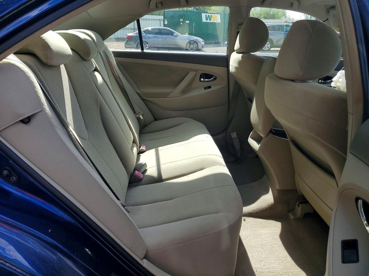 2007 Toyota Camry Le Blue vin: JTNBE46K773043295