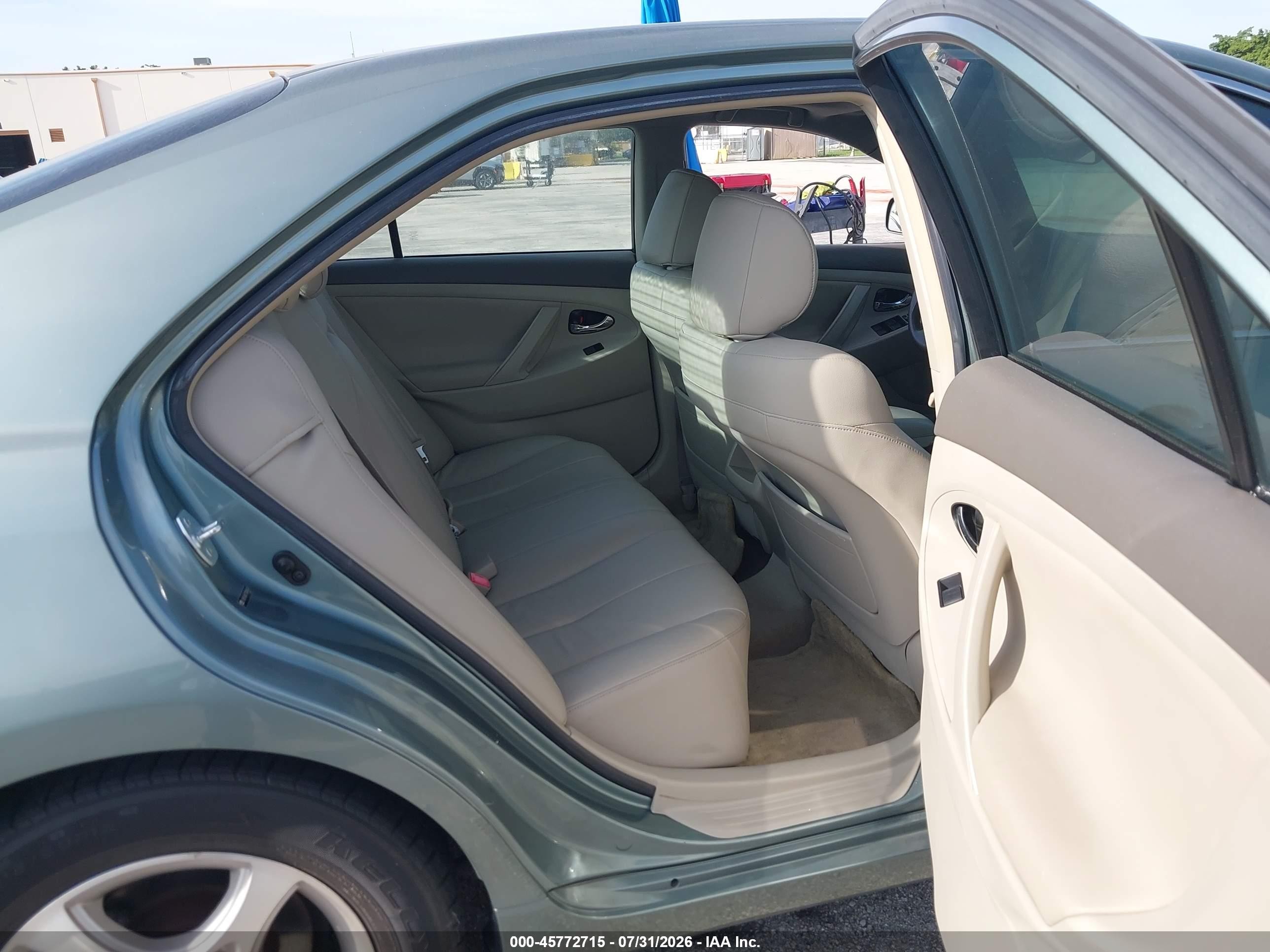 2007 Toyota Camry Le Green vin: JTNBE46K773044074