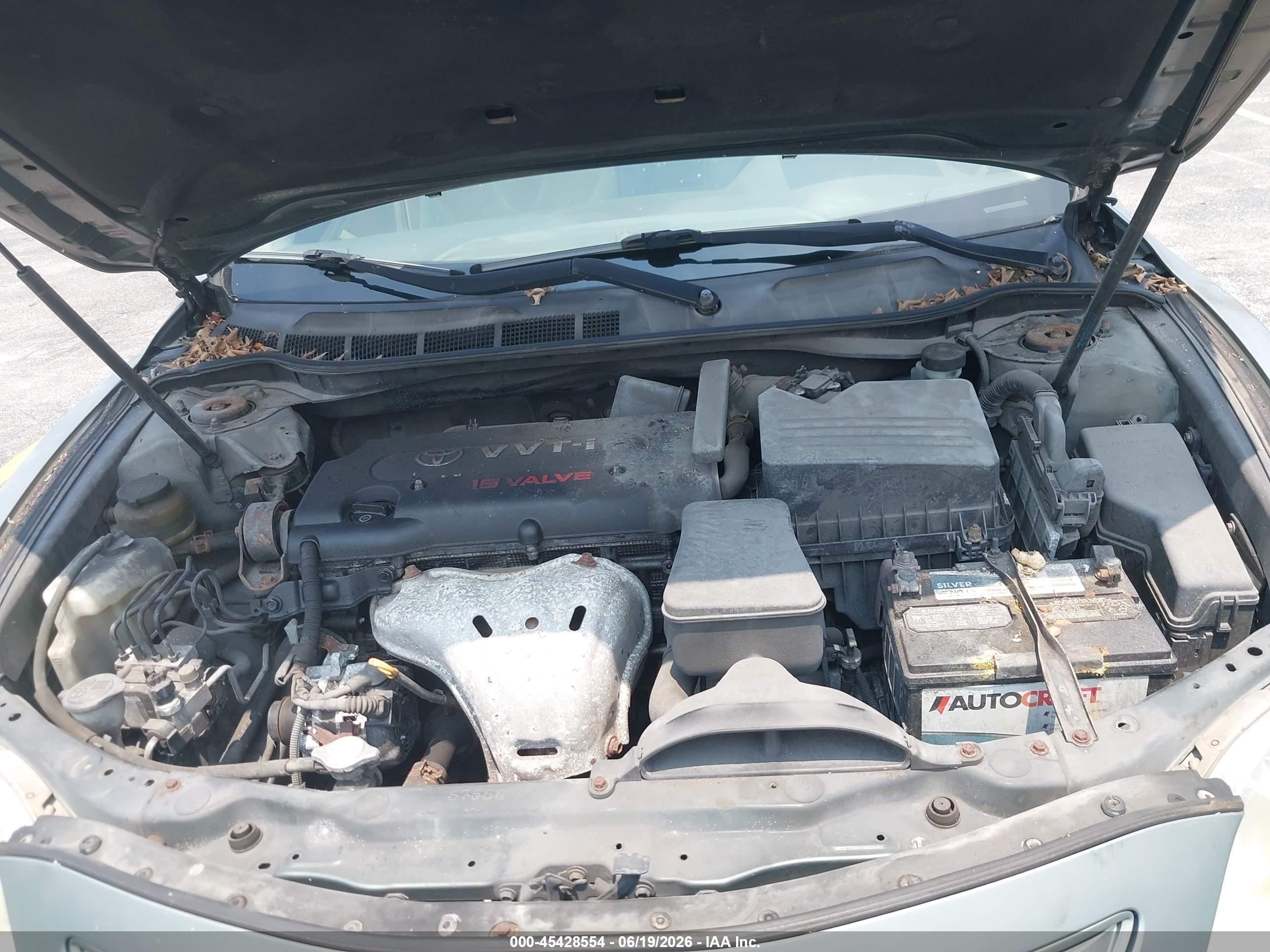 2007 Toyota Camry Le Gray vin: JTNBE46K773072957