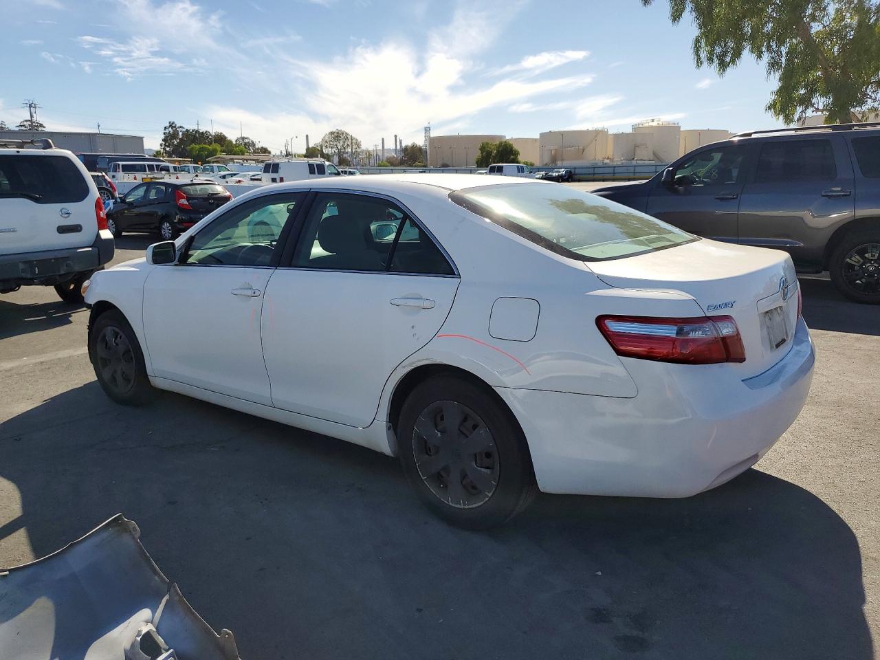 2007 Toyota Camry Le White vin: JTNBE46K773104404