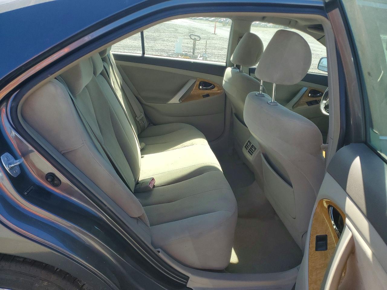 2007 Toyota Camry Xle Gray vin: JTNBE46K873009995