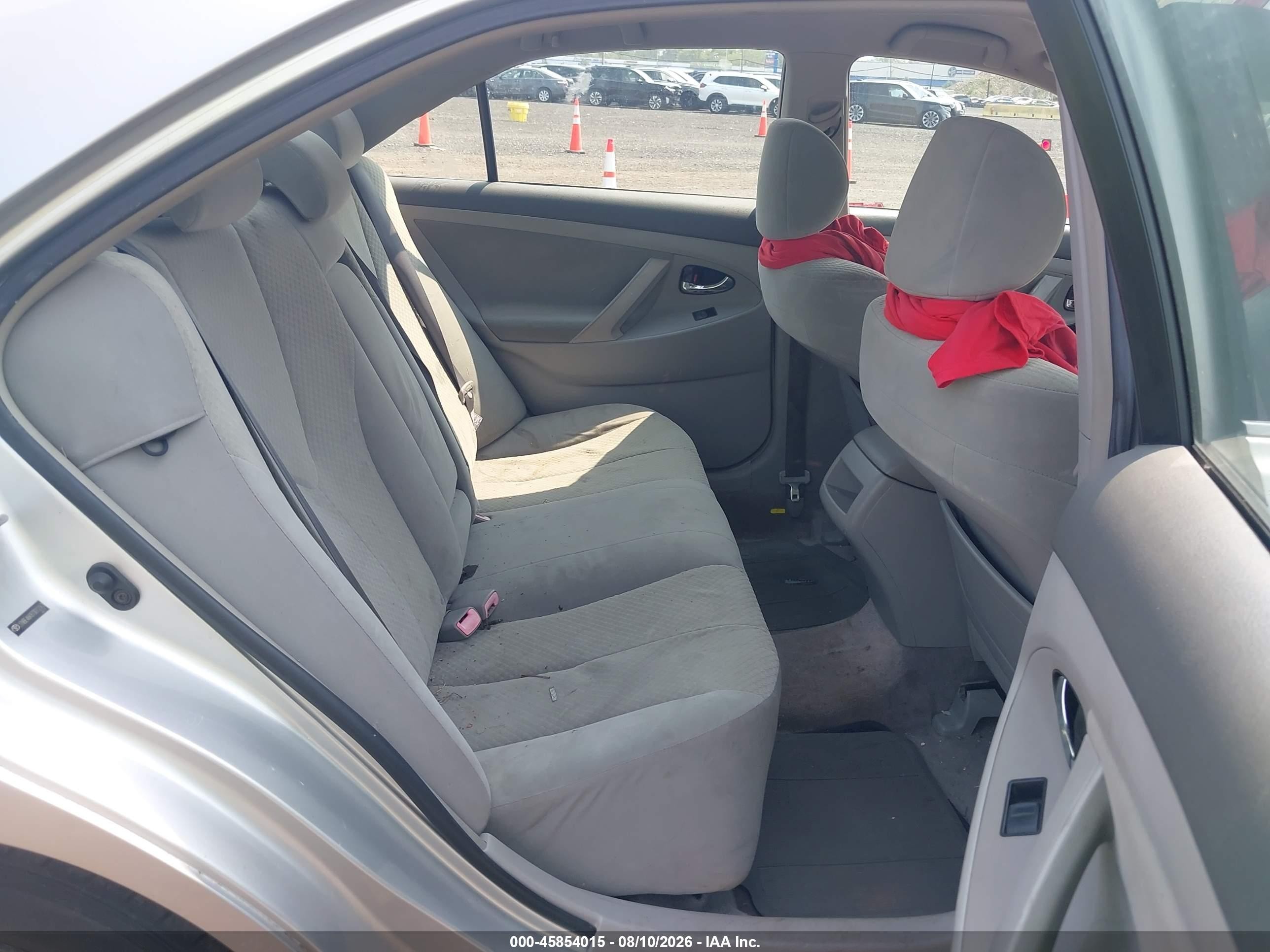 2007 Toyota Camry Le Silver vin: JTNBE46K873012363