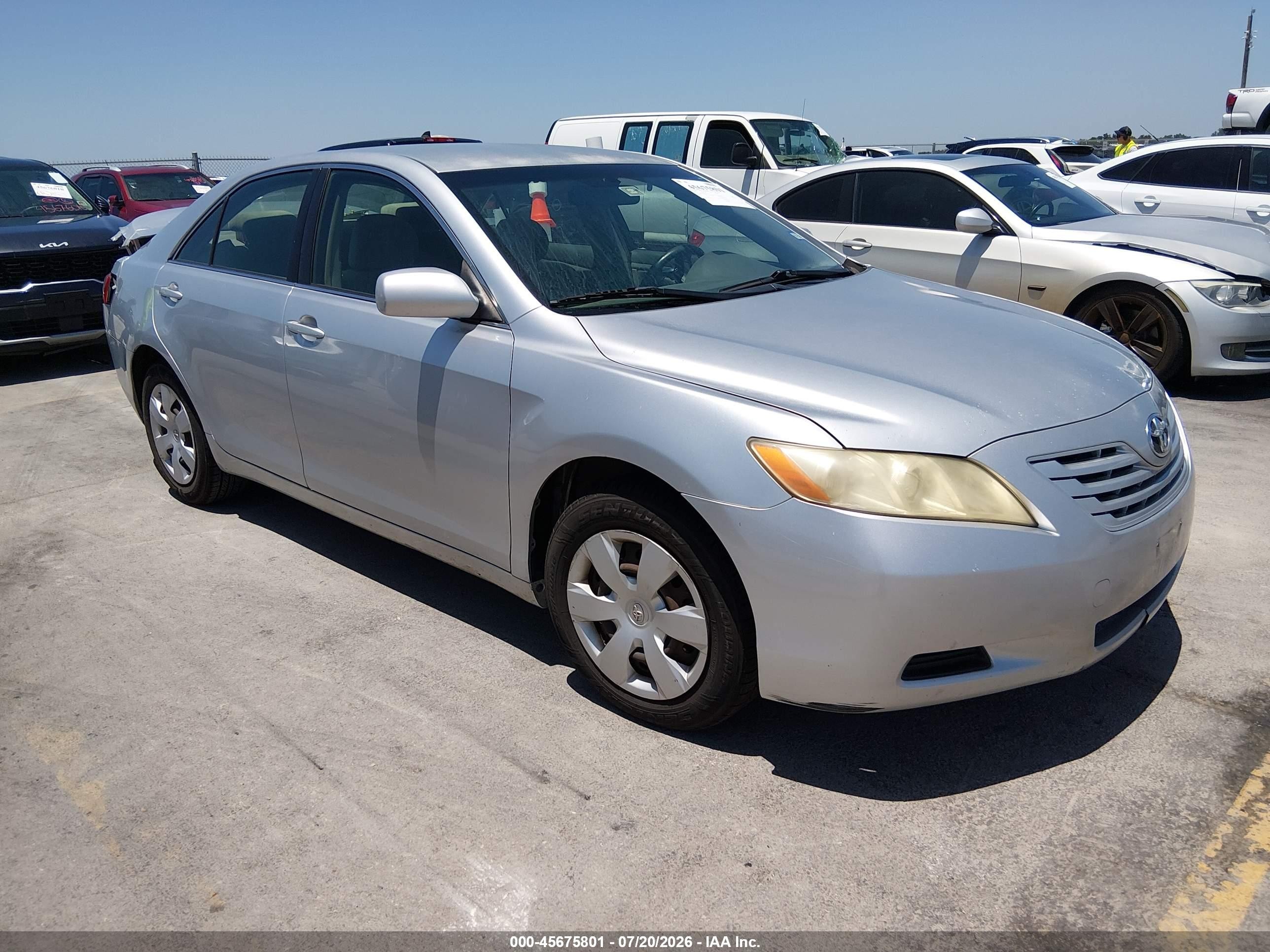 2007 Toyota Camry Le Silver vin: JTNBE46K873055343