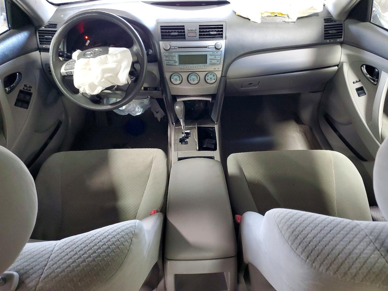 2007 Toyota Camry Le White vin: JTNBE46K873083143