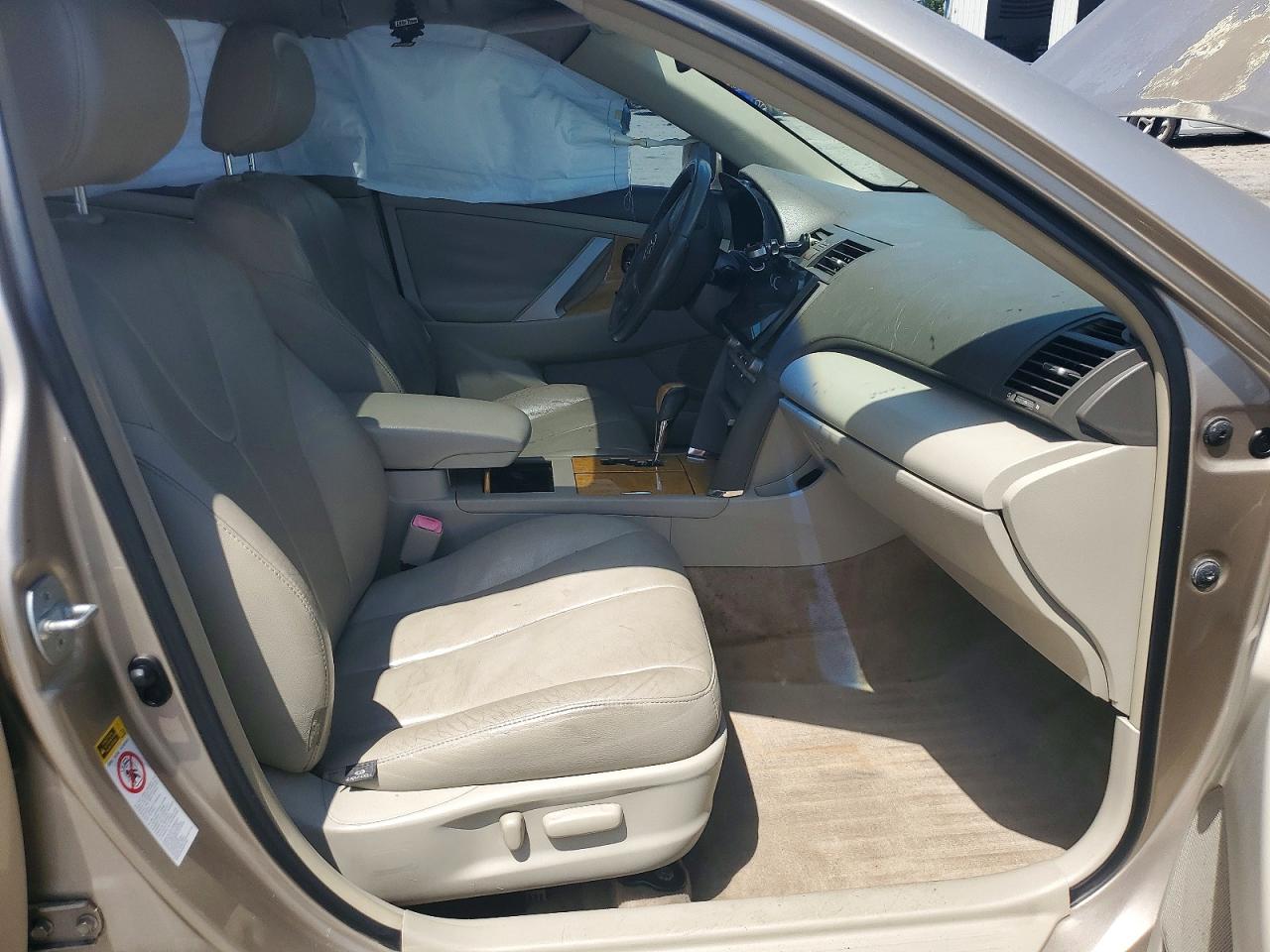 2007 Toyota Camry Xle Gold vin: JTNBE46K873115105