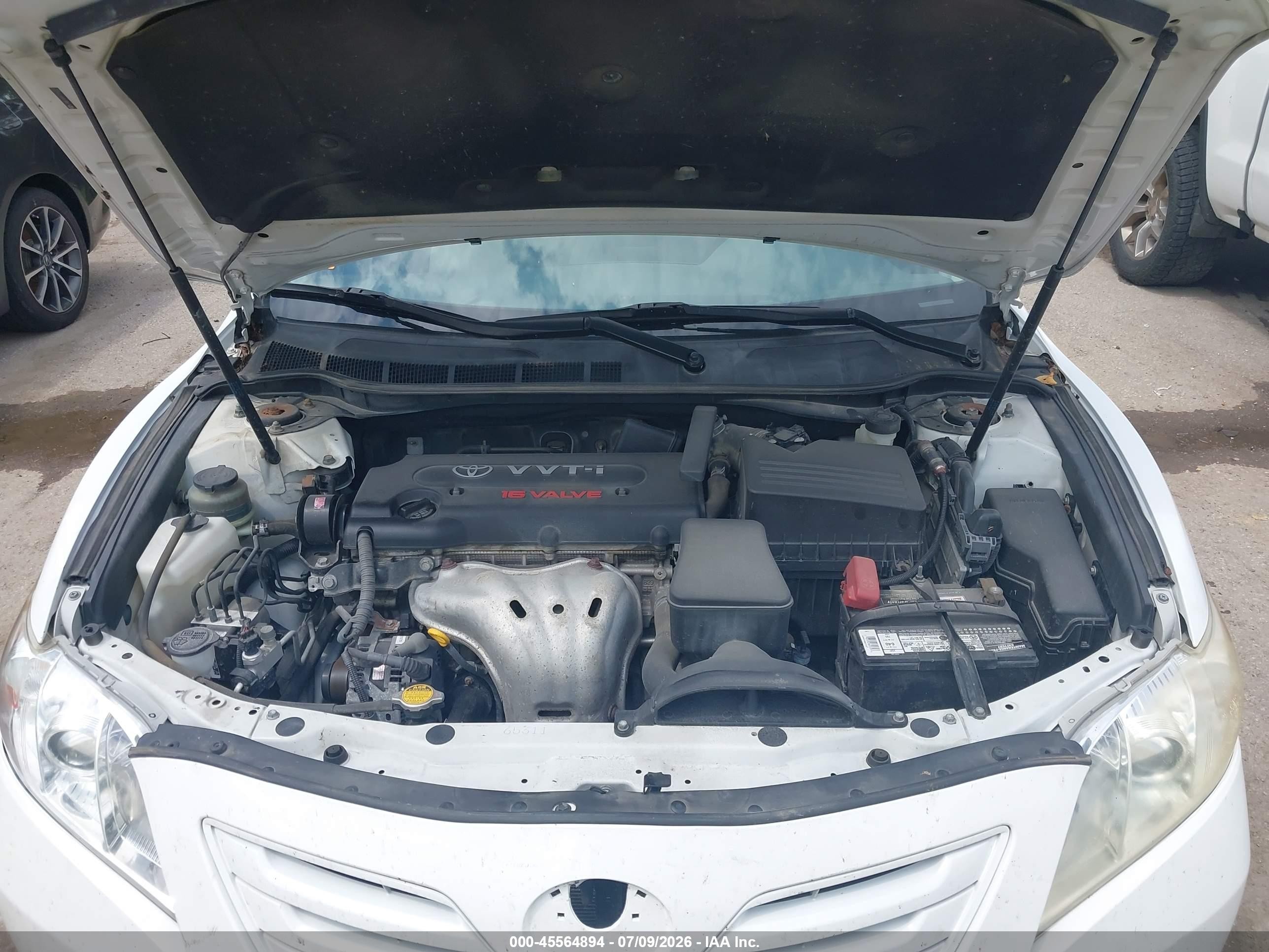 2007 Toyota Camry Le White vin: JTNBE46K973055707