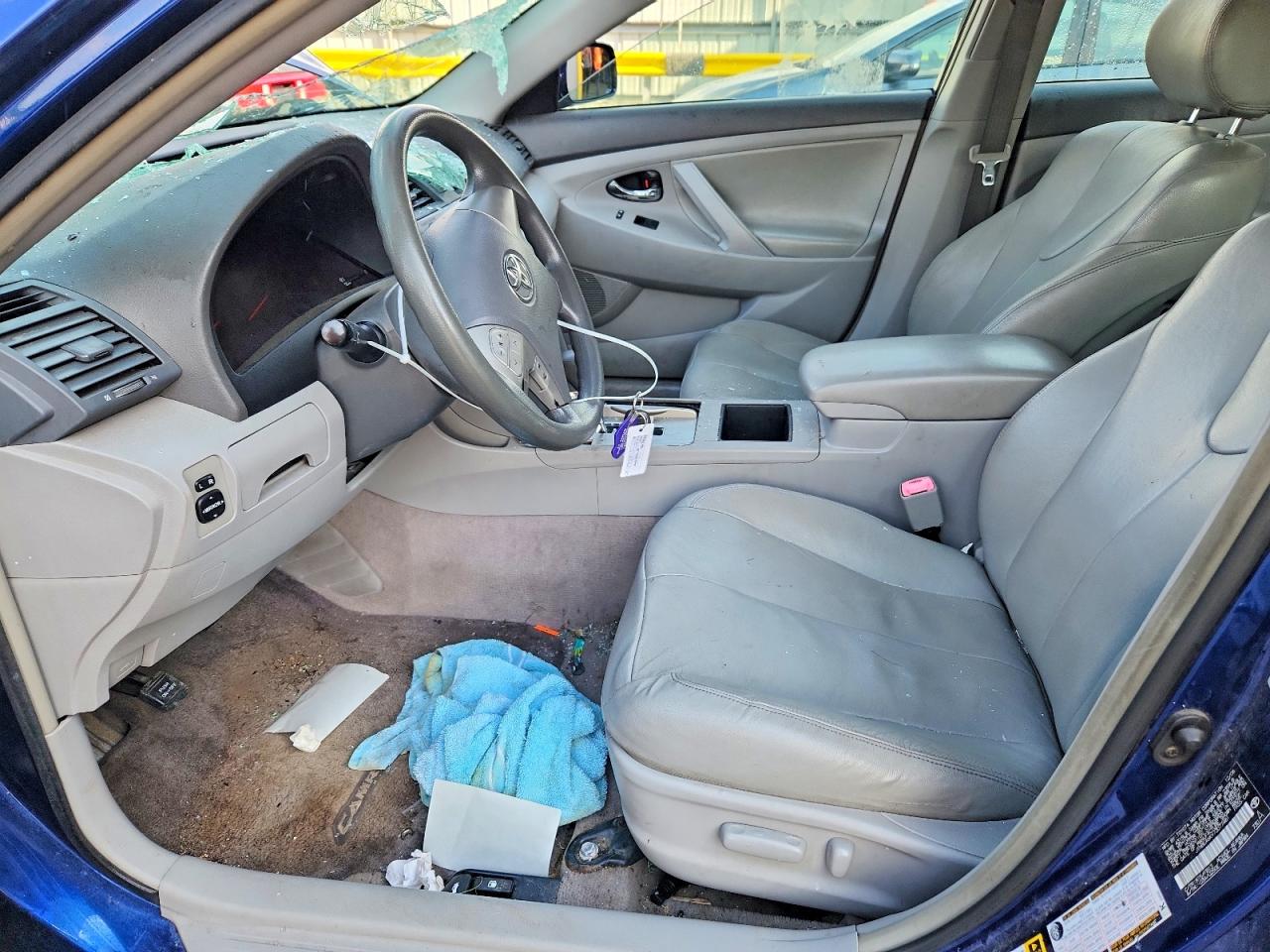 2007 Toyota Camry Le Blue vin: JTNBE46K973077481